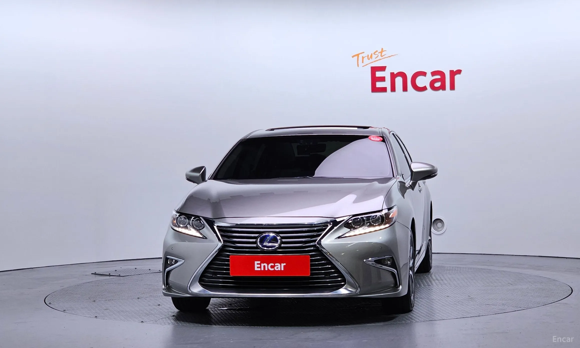 Lexus New ES300h превью 3