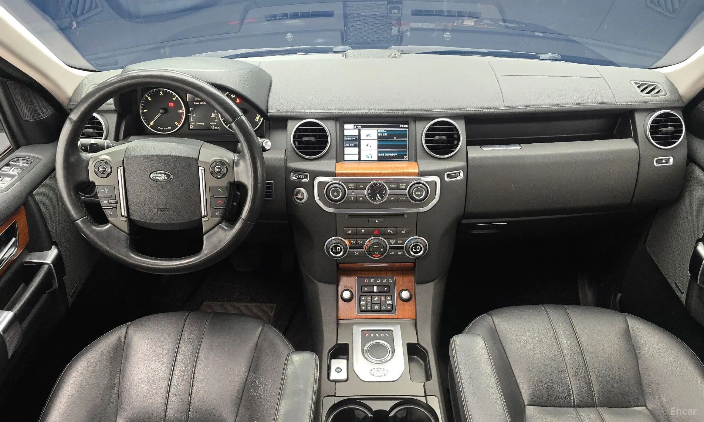 Land Rover Discovery 4 превью 7