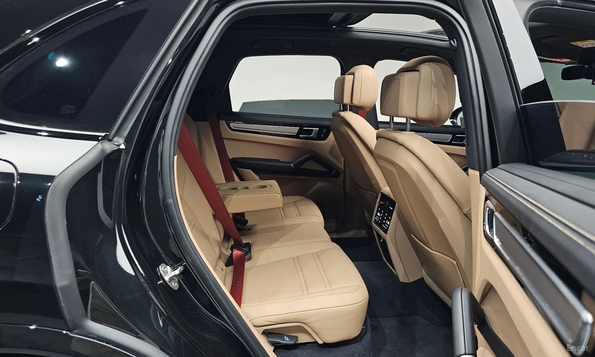 Porsche Cayenne (PO536) превью 11