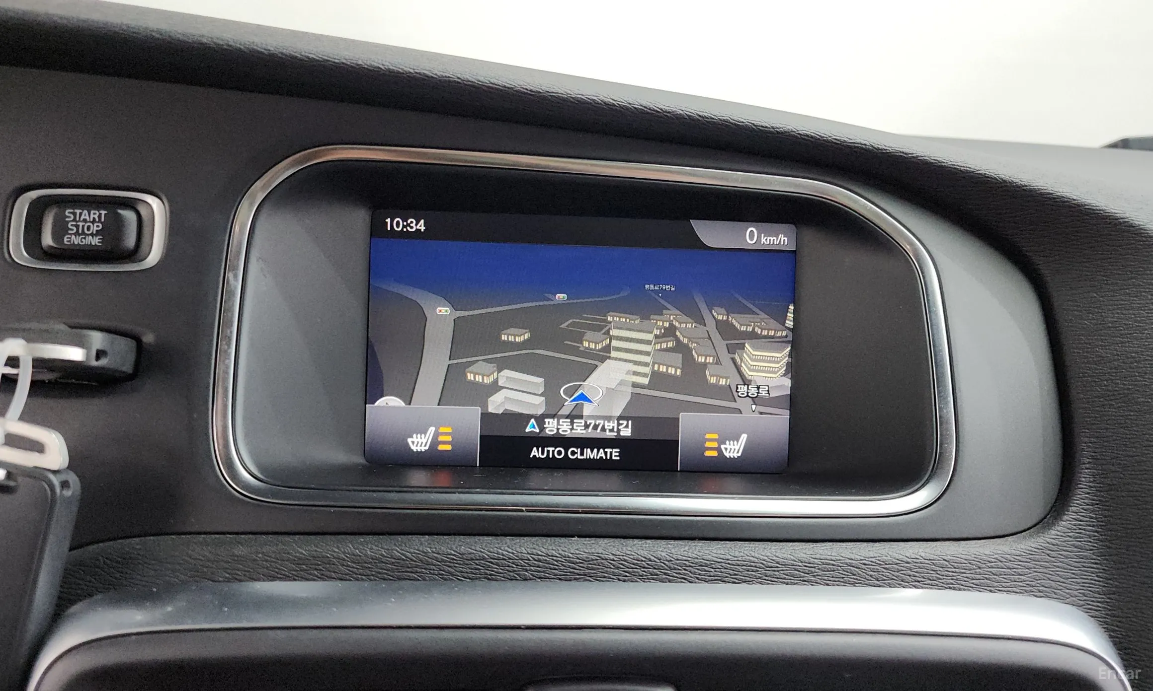 Volvo V40 превью 12
