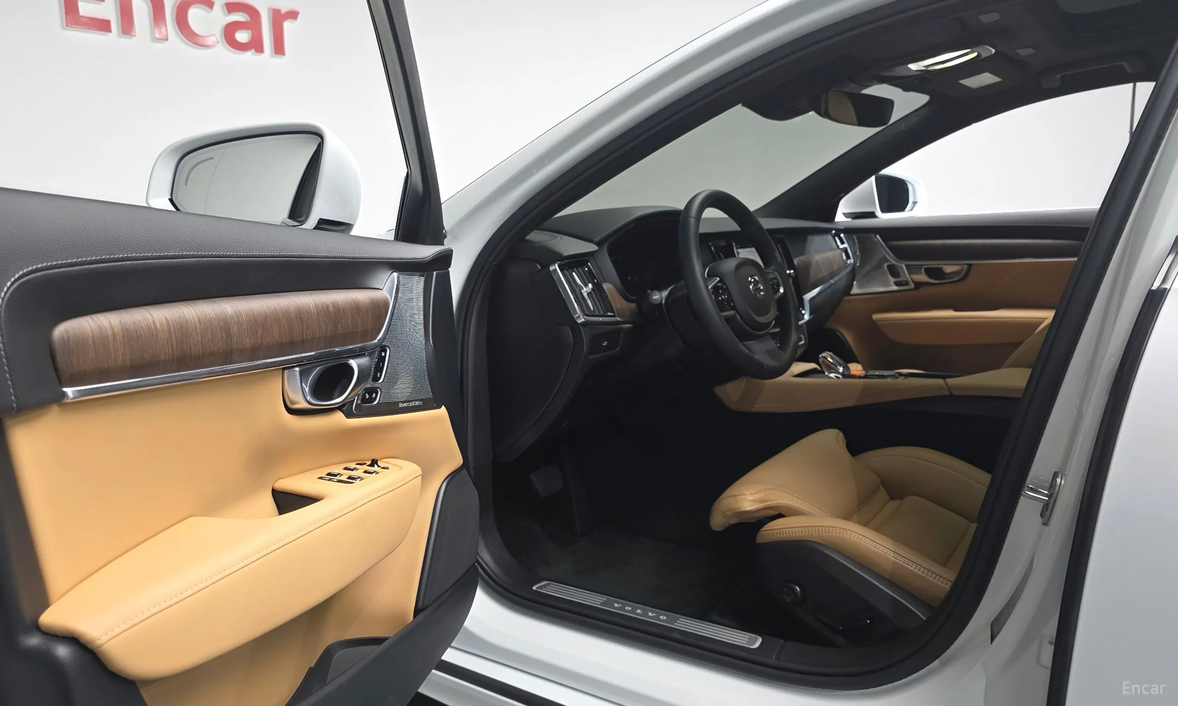 Volvo S90 превью 10