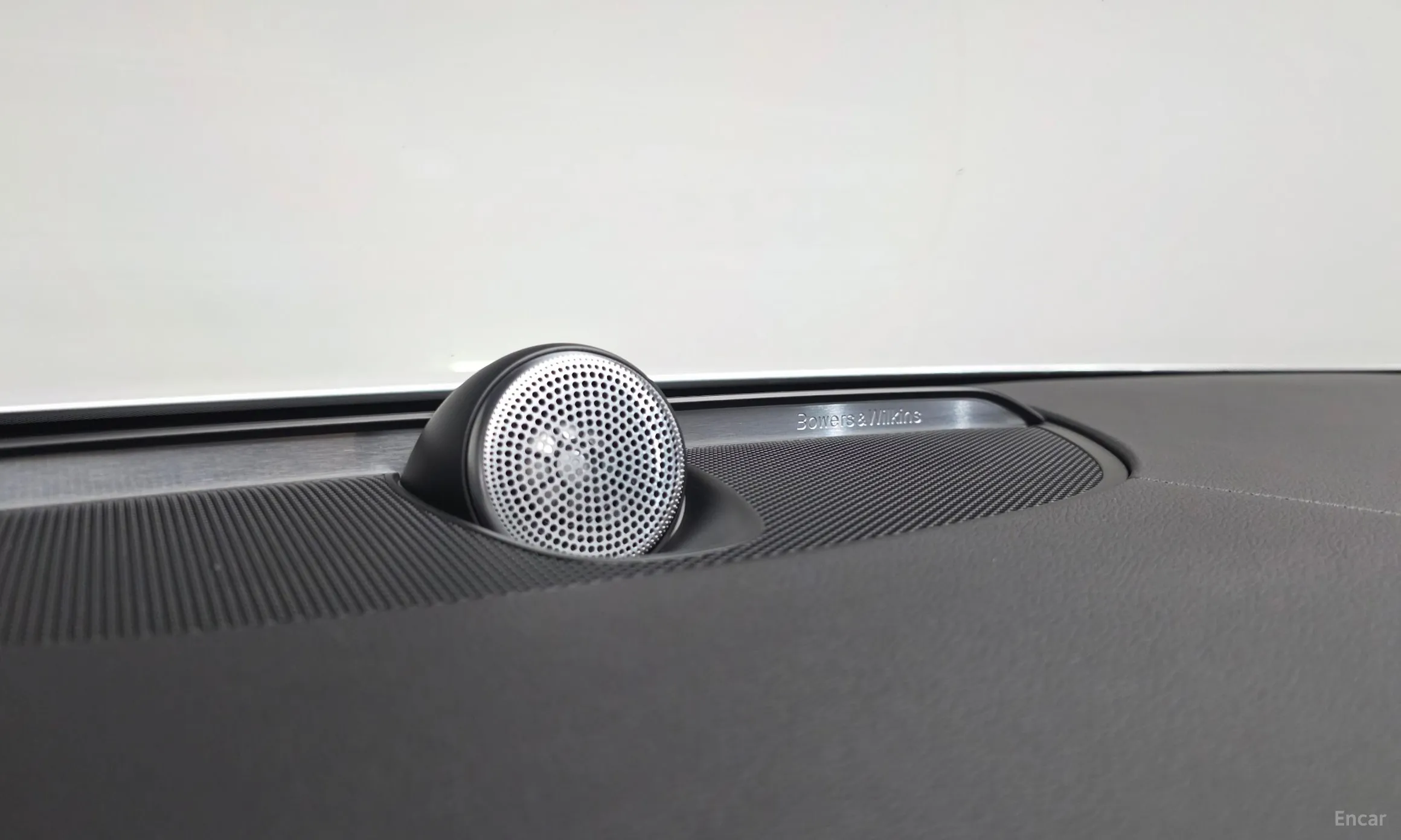 Volvo S90 превью 17