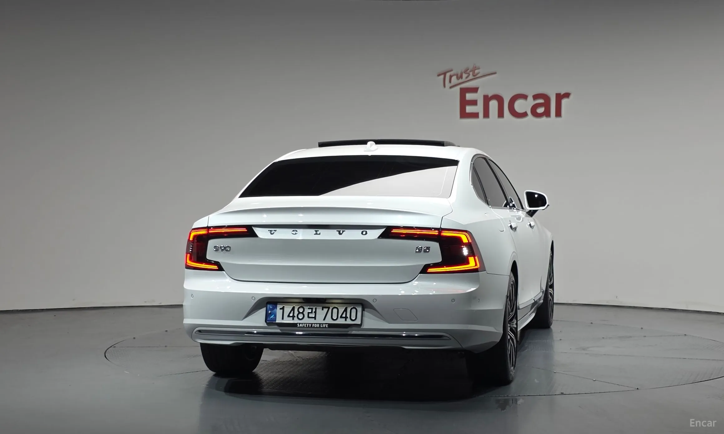 Volvo S90 превью 4