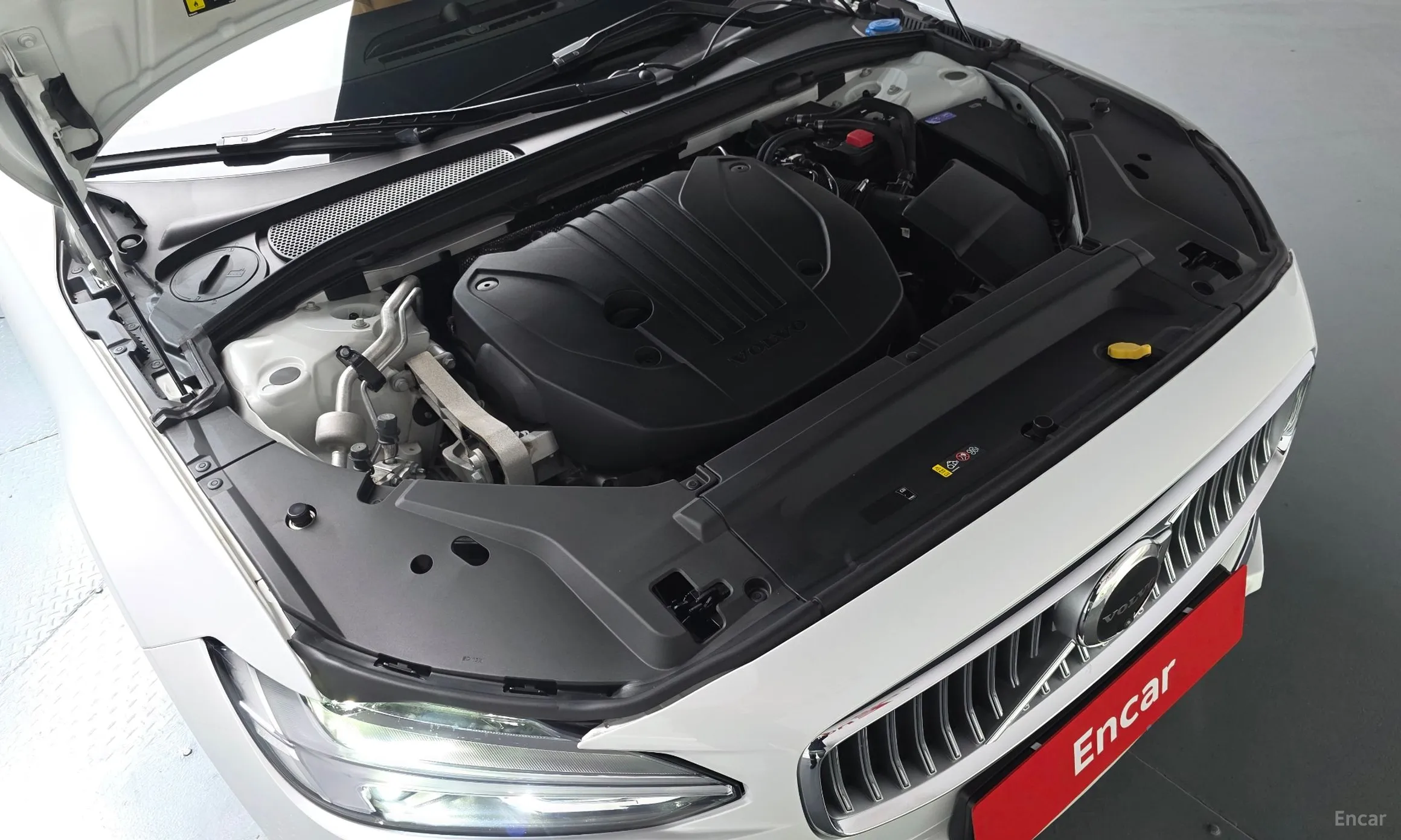 Volvo S90 превью 6