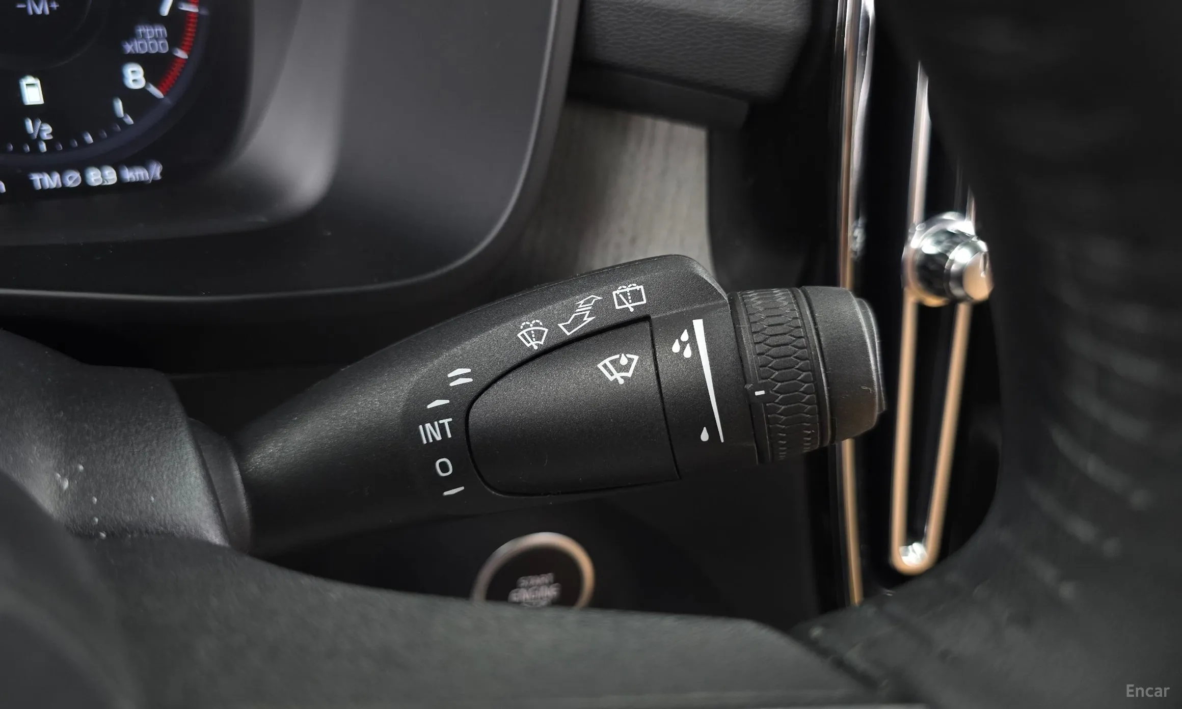 Volvo XC40 превью 18