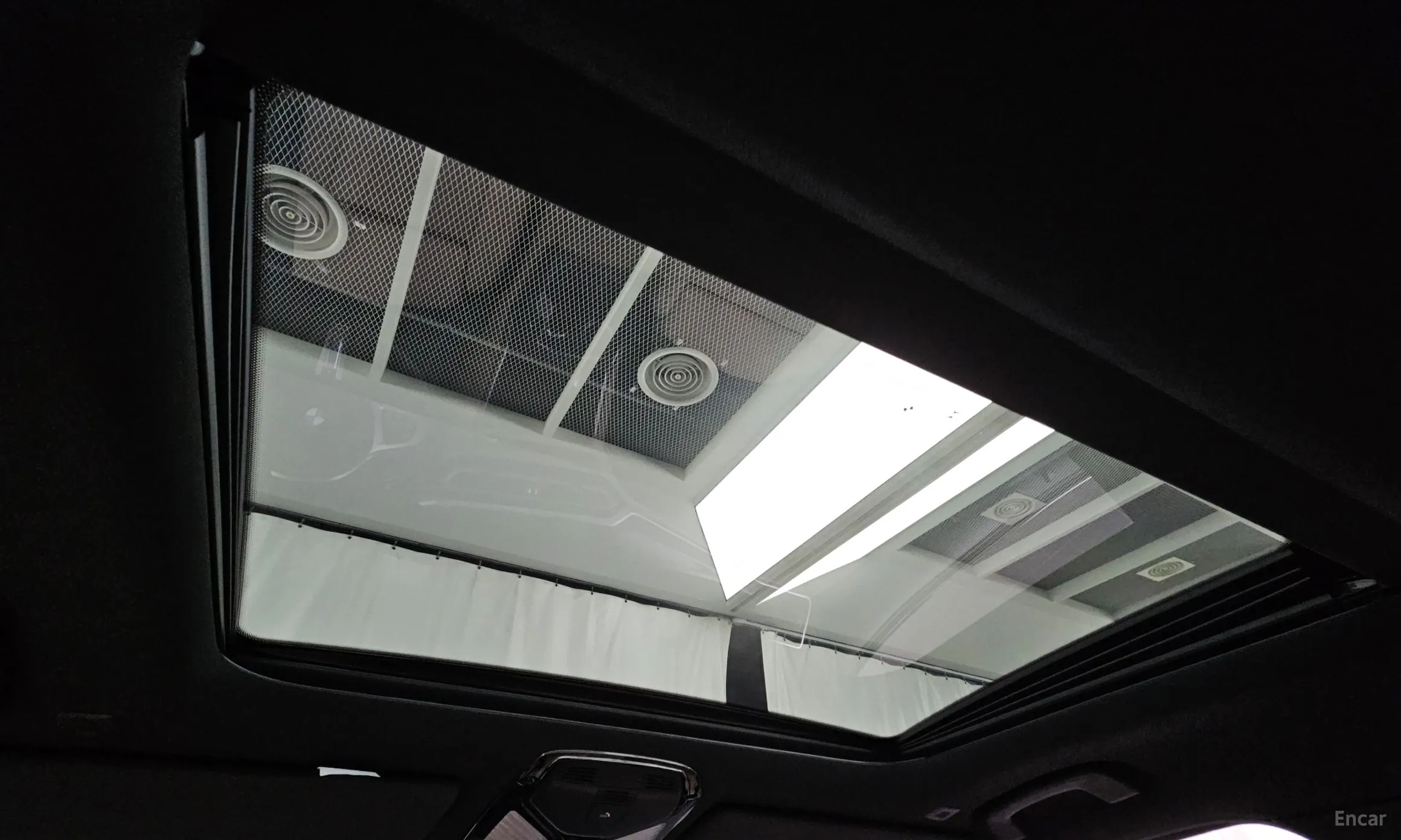 BMW 3 Series (G20) превью 17