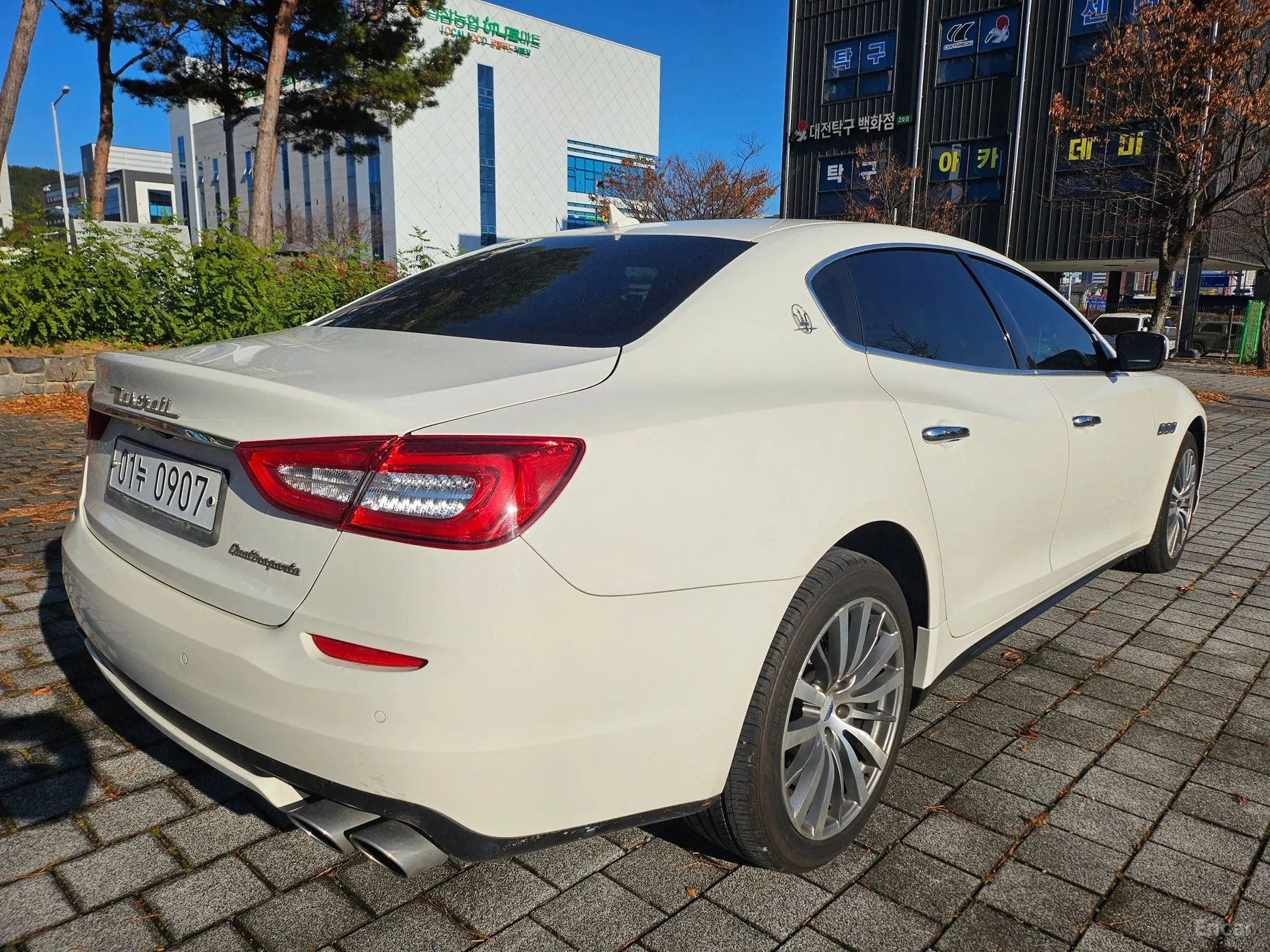 Maserati Quattroporte превью 6