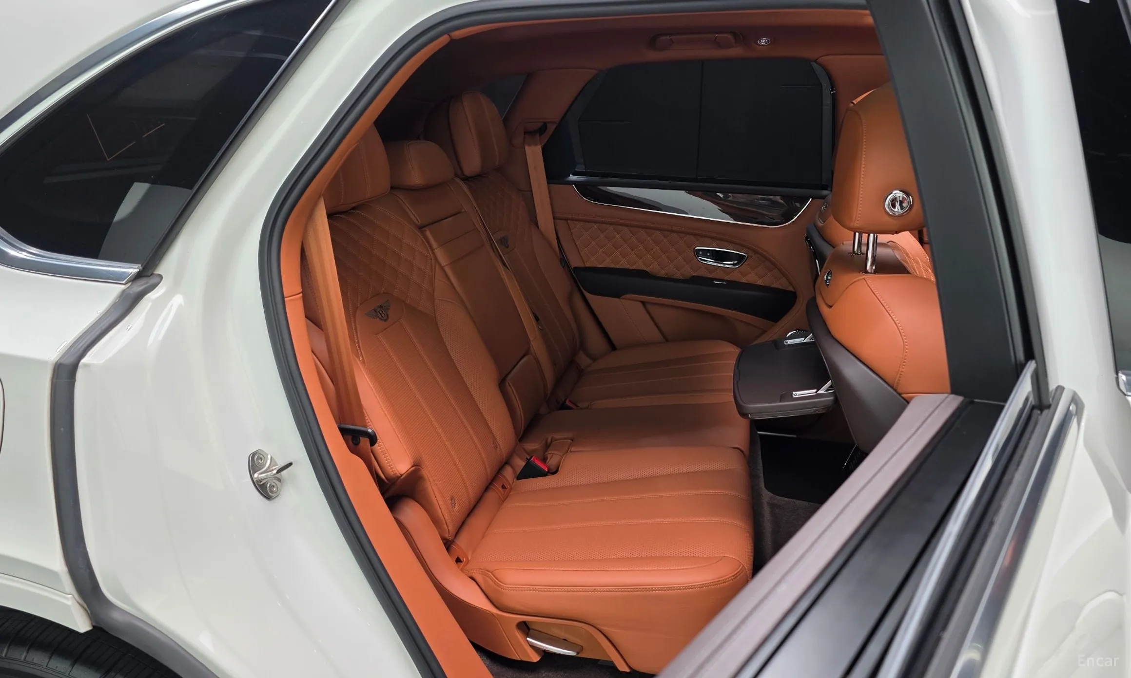 Bentley Bentayga превью 11
