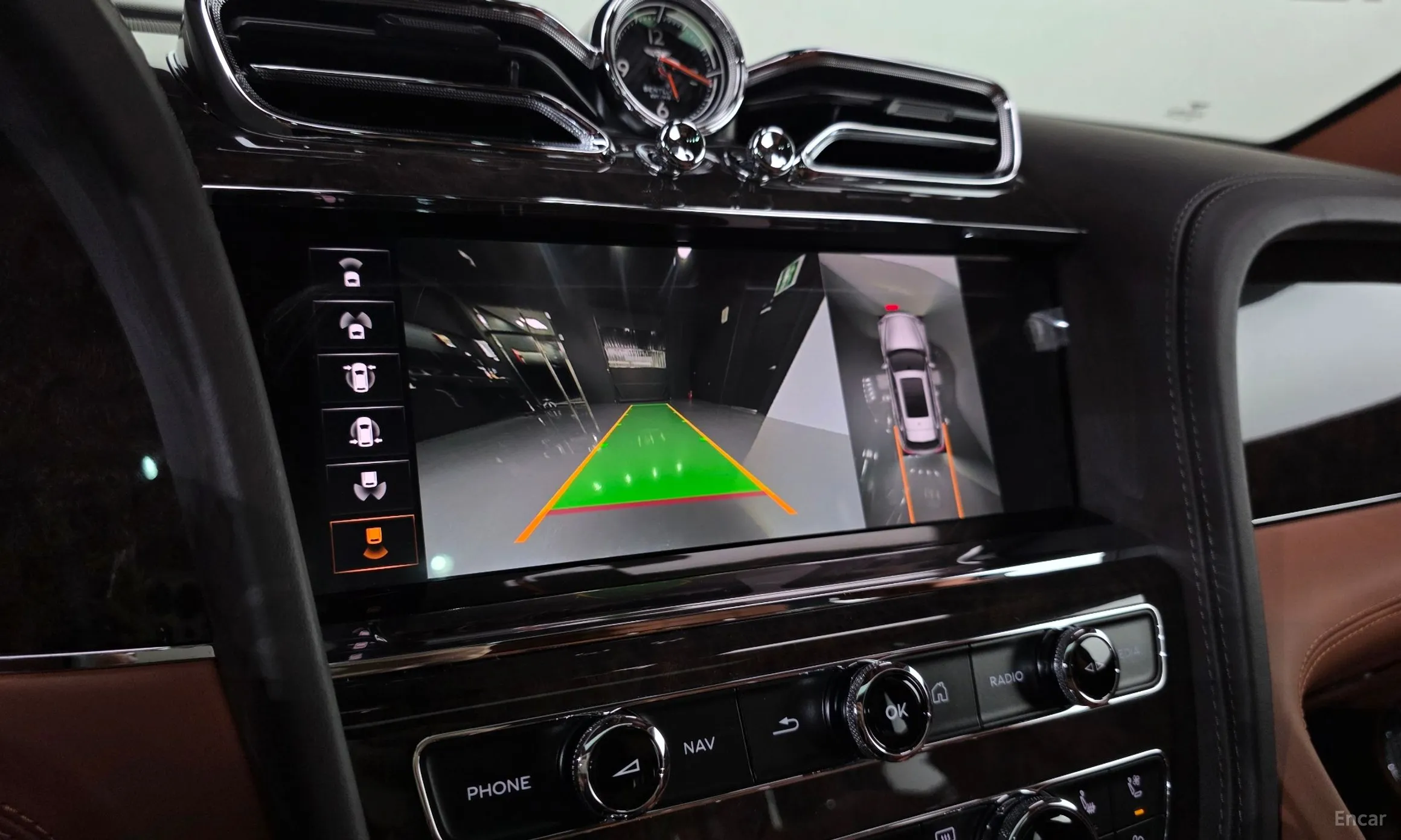Bentley Bentayga превью 18