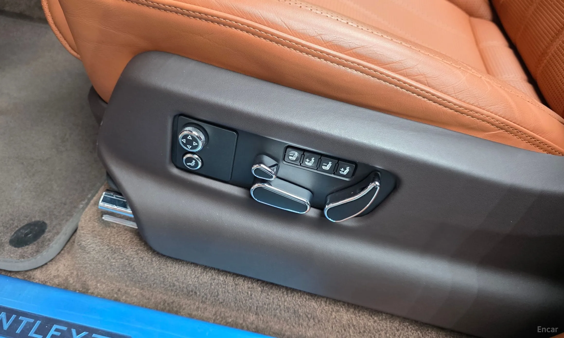 Bentley Bentayga превью 20