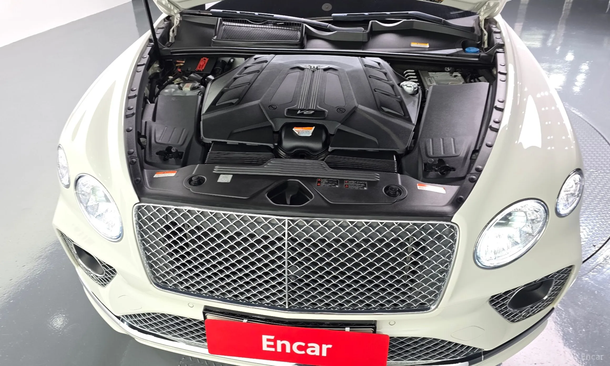 Bentley Bentayga превью 6