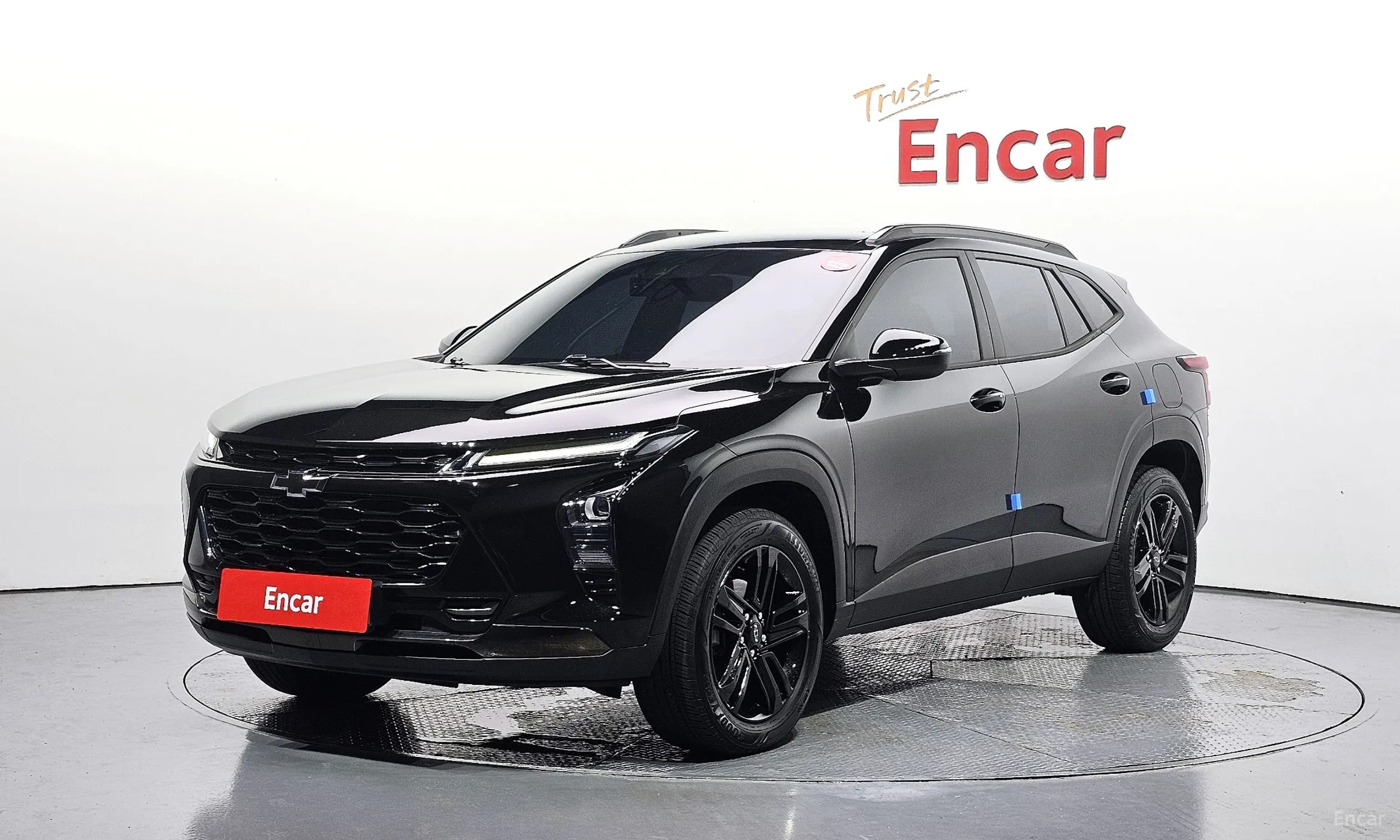 Trax Crossover
