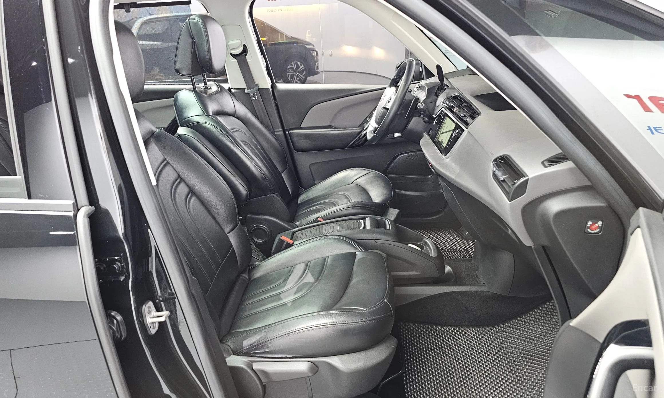 Citroën/DS Grand C4 Picasso превью 10
