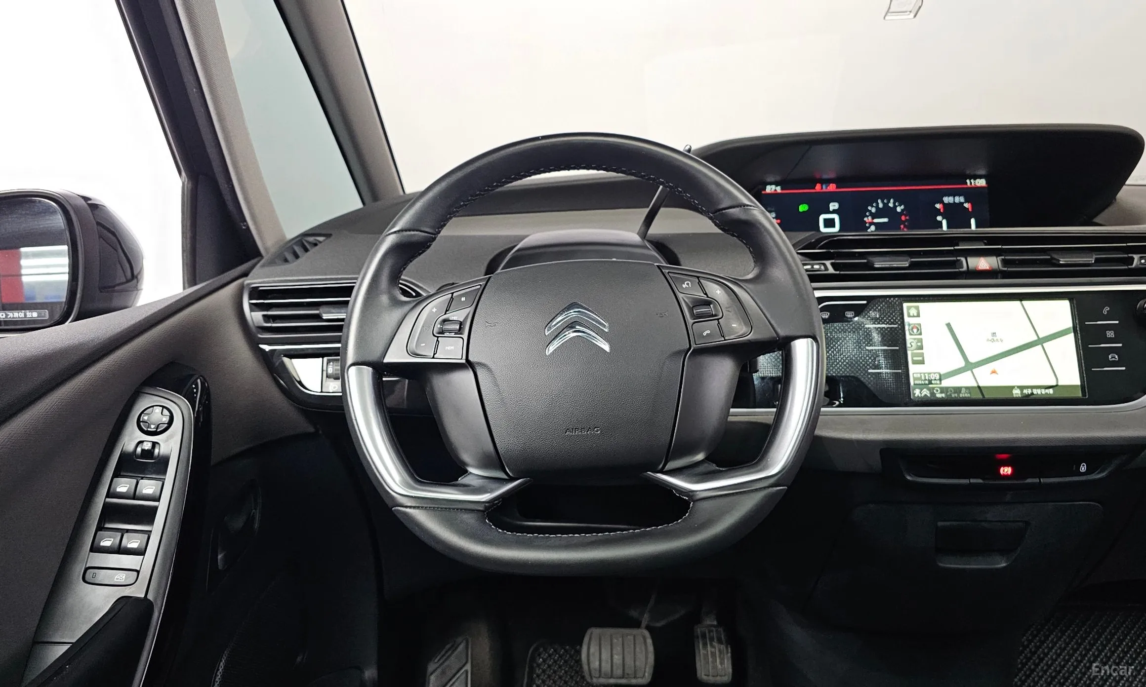Citroën/DS Grand C4 Picasso превью 12