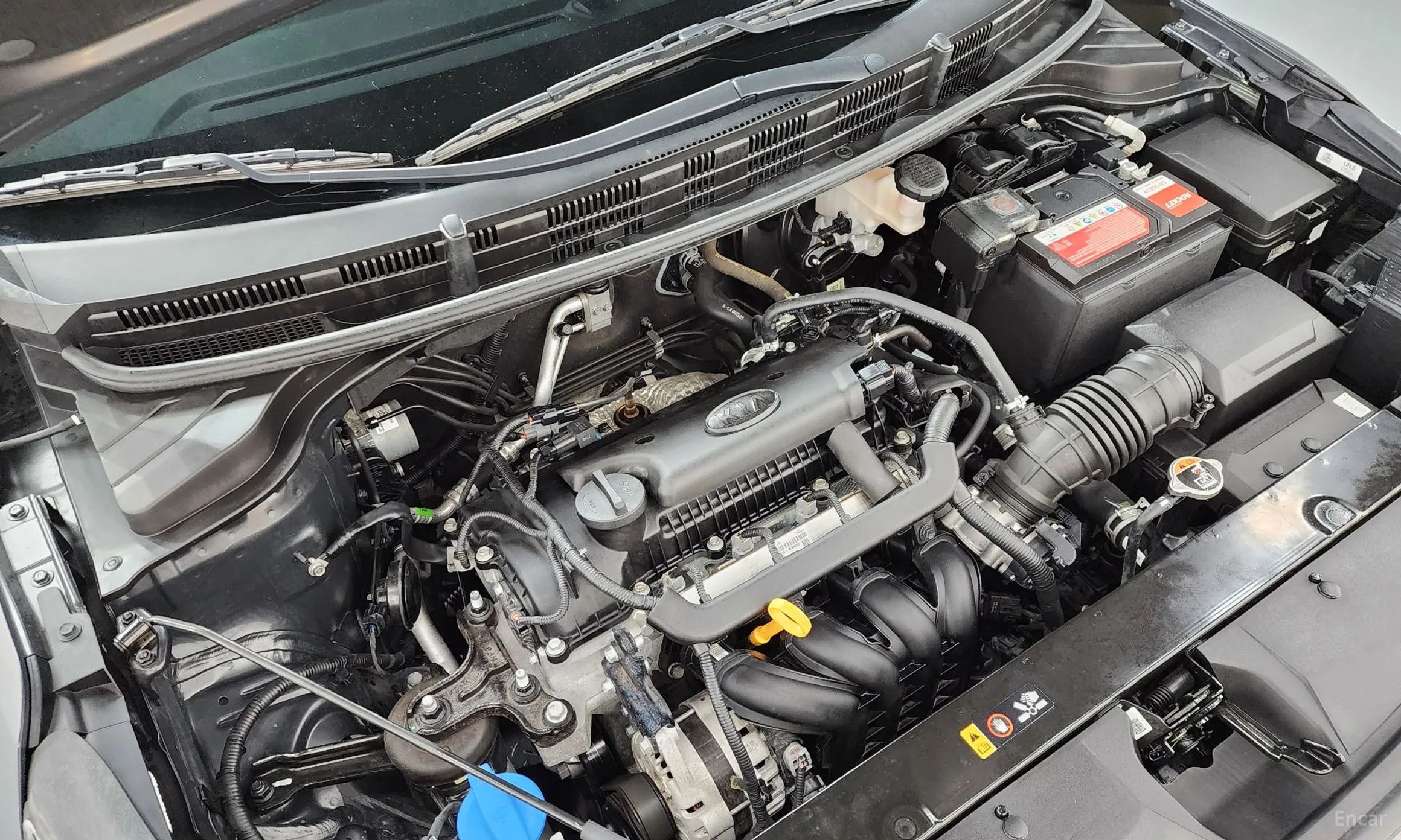 Kia Stonic превью 6
