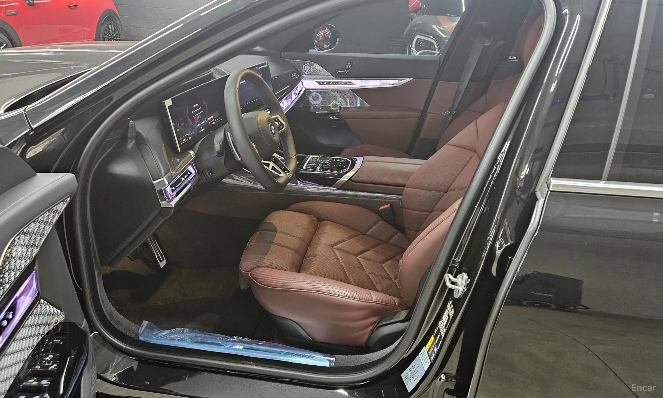 BMW 7 Series (G70) превью 10