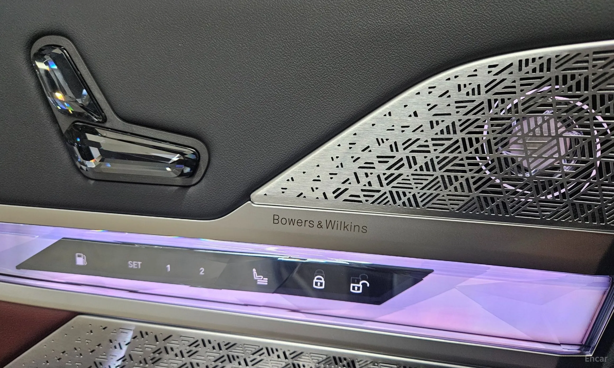 BMW 7 Series (G70) превью 17