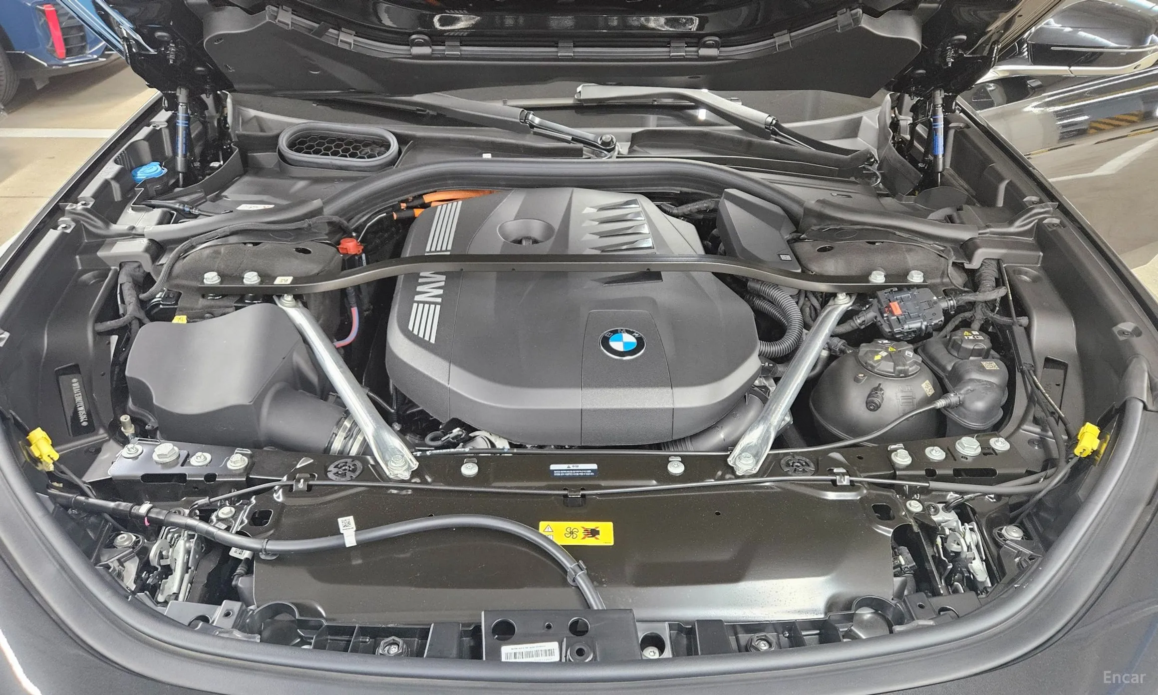 BMW 7 Series (G70) превью 6