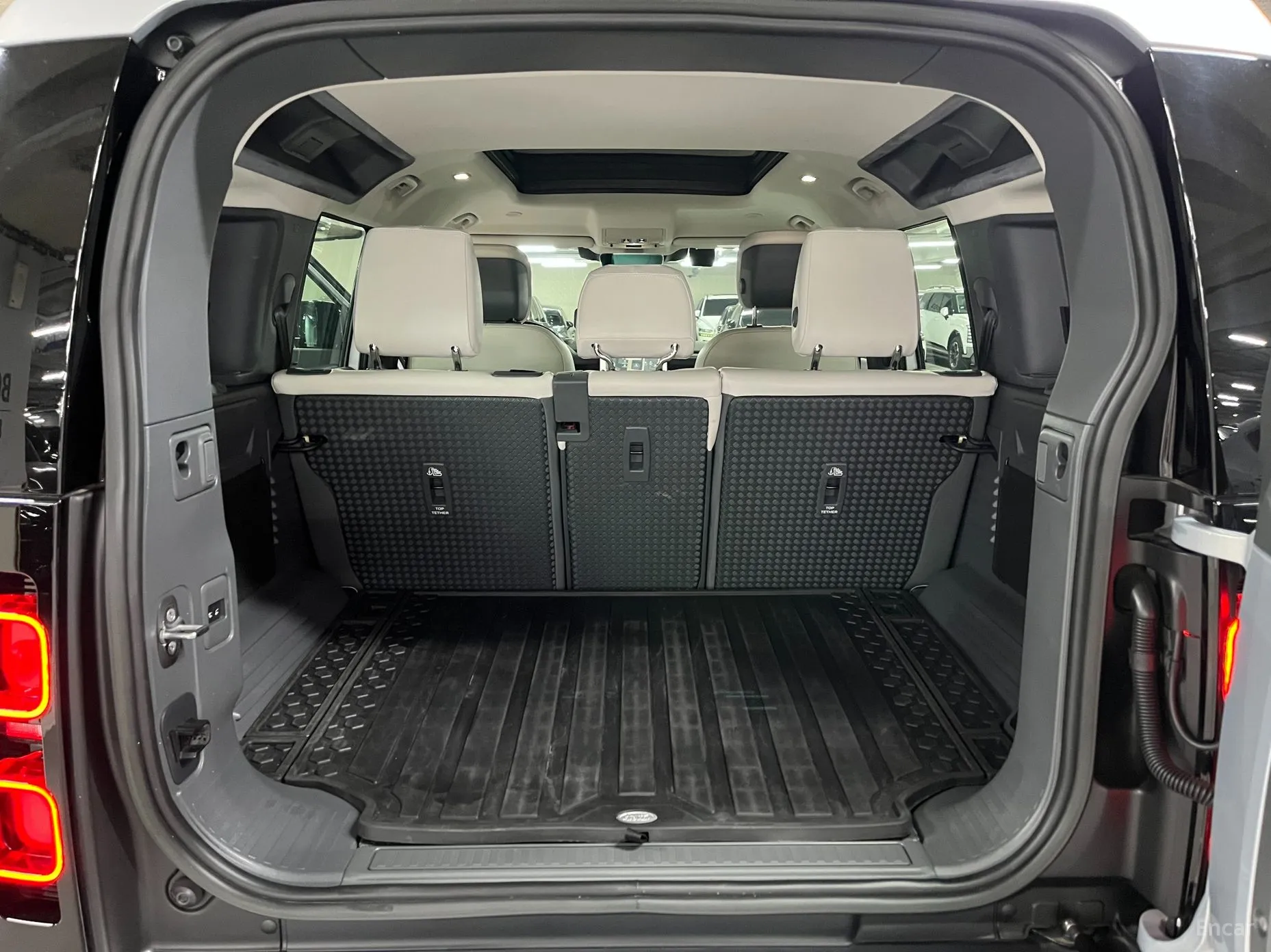 Land Rover Defender (L663) превью 18