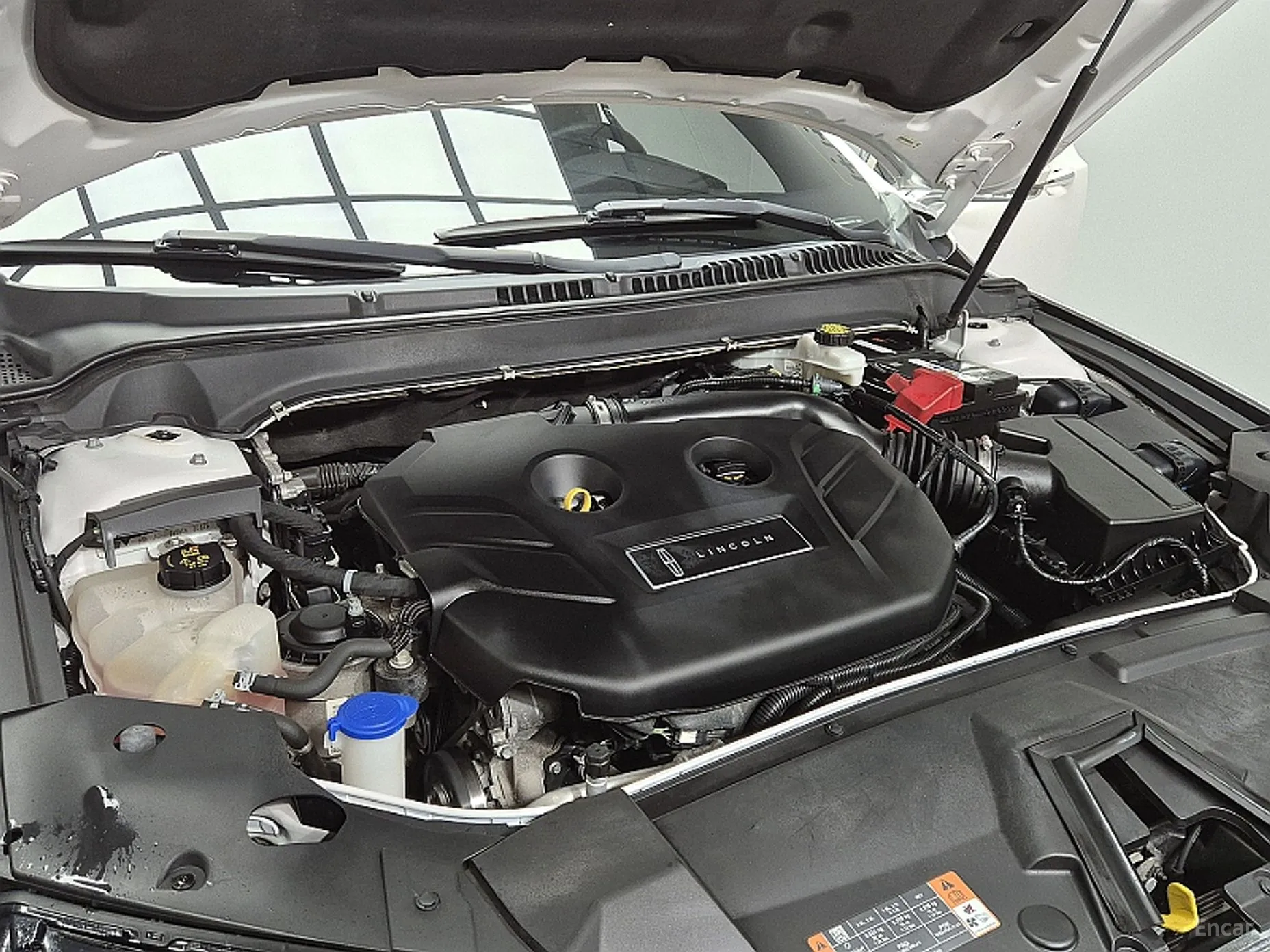Lincoln New MKZ превью 20