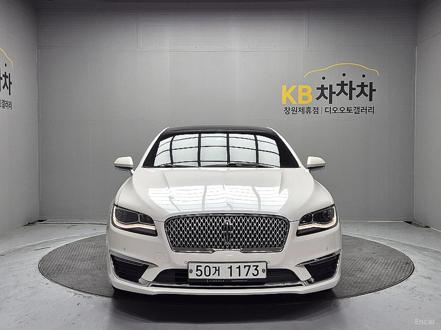 Lincoln New MKZ превью 3