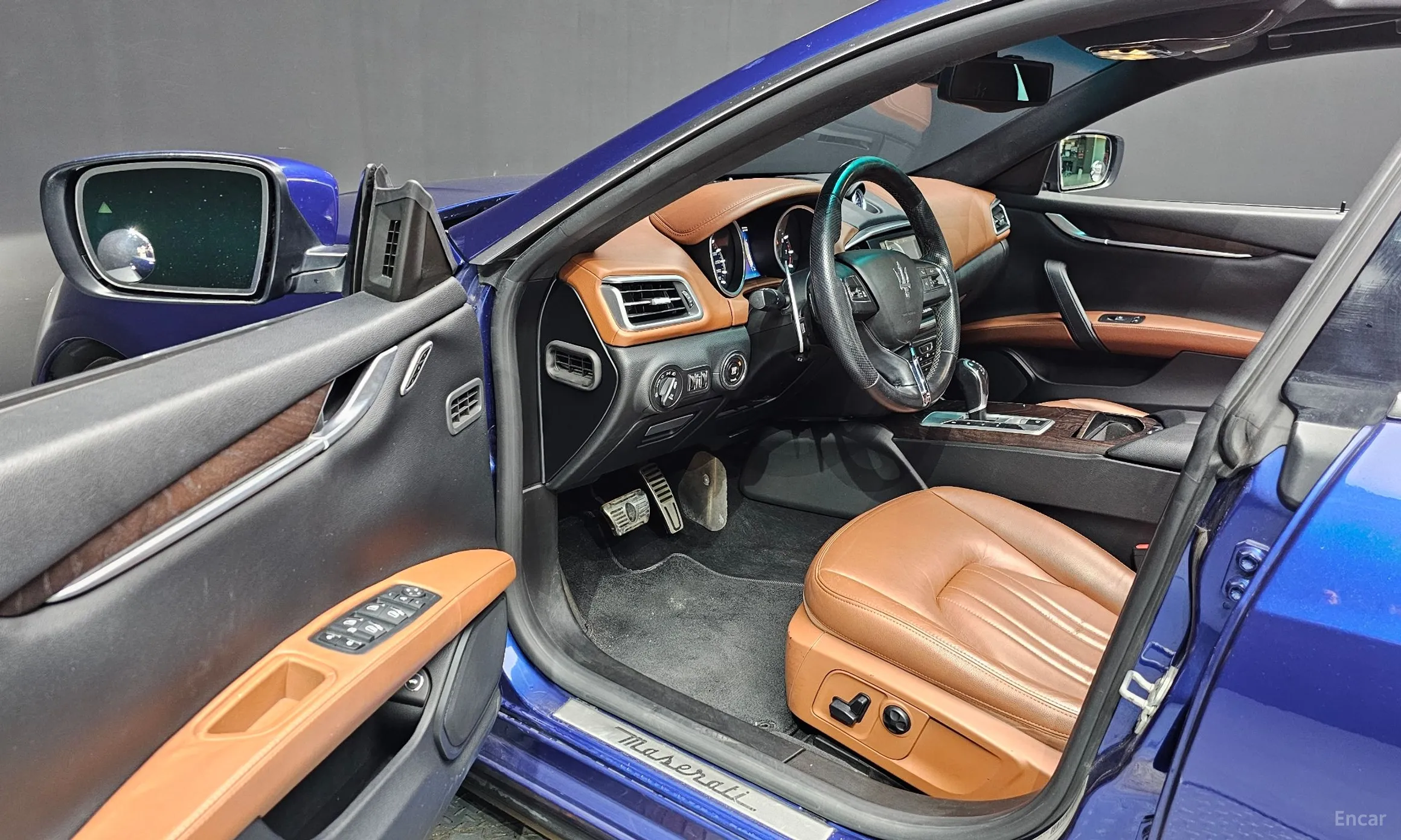 Maserati Ghibli превью 10