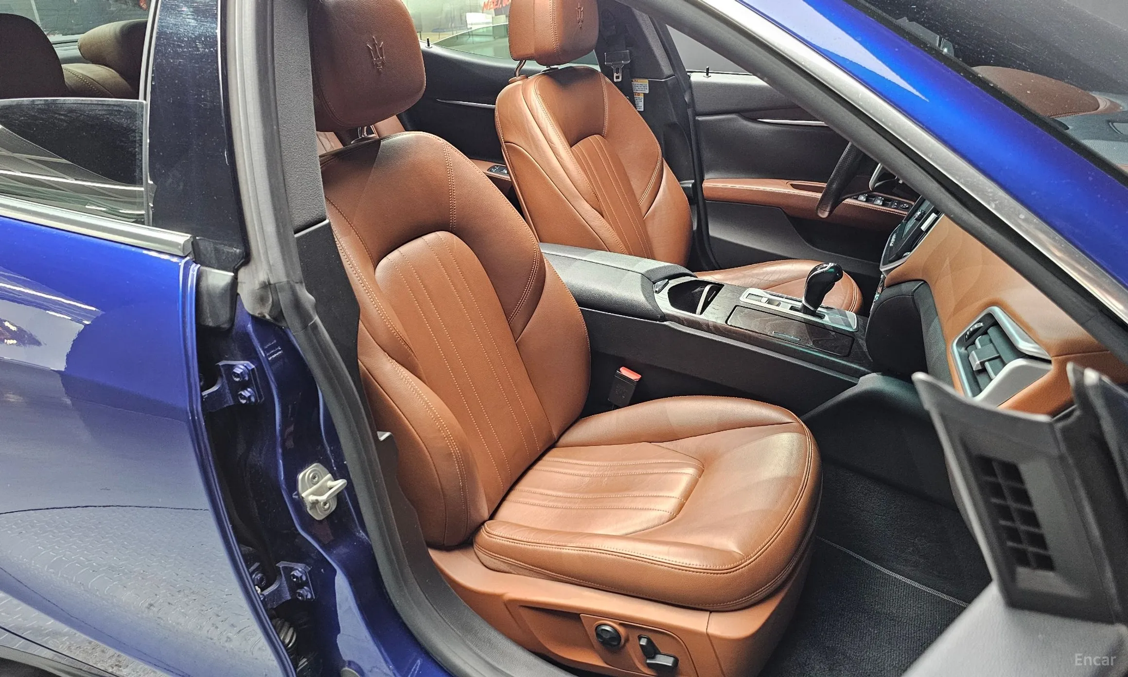 Maserati Ghibli превью 11