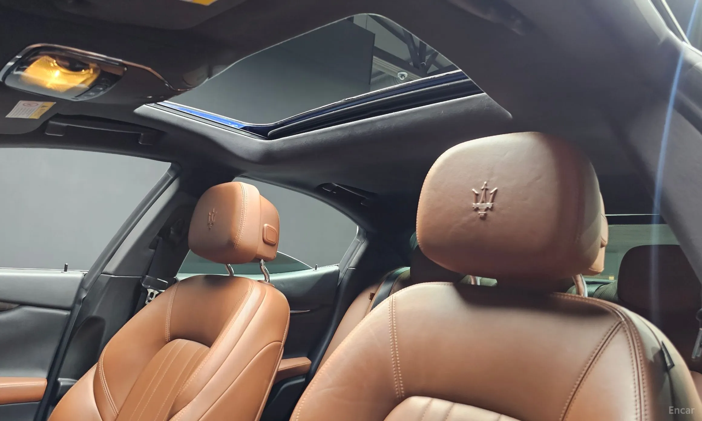 Maserati Ghibli превью 19