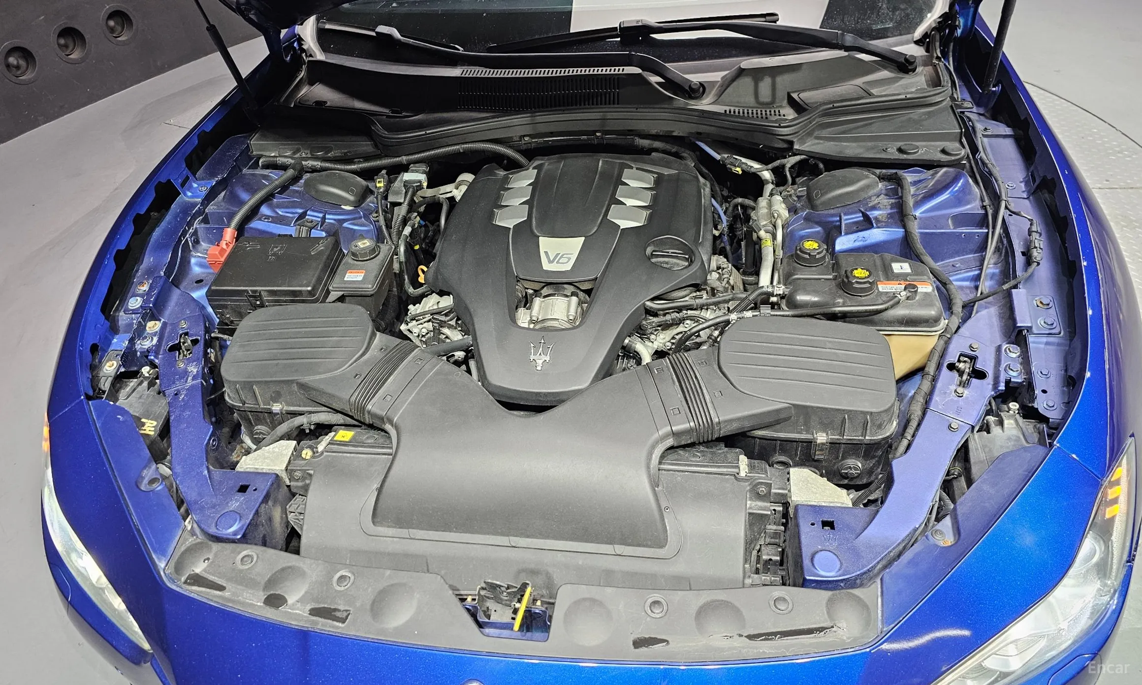 Maserati Ghibli превью 6