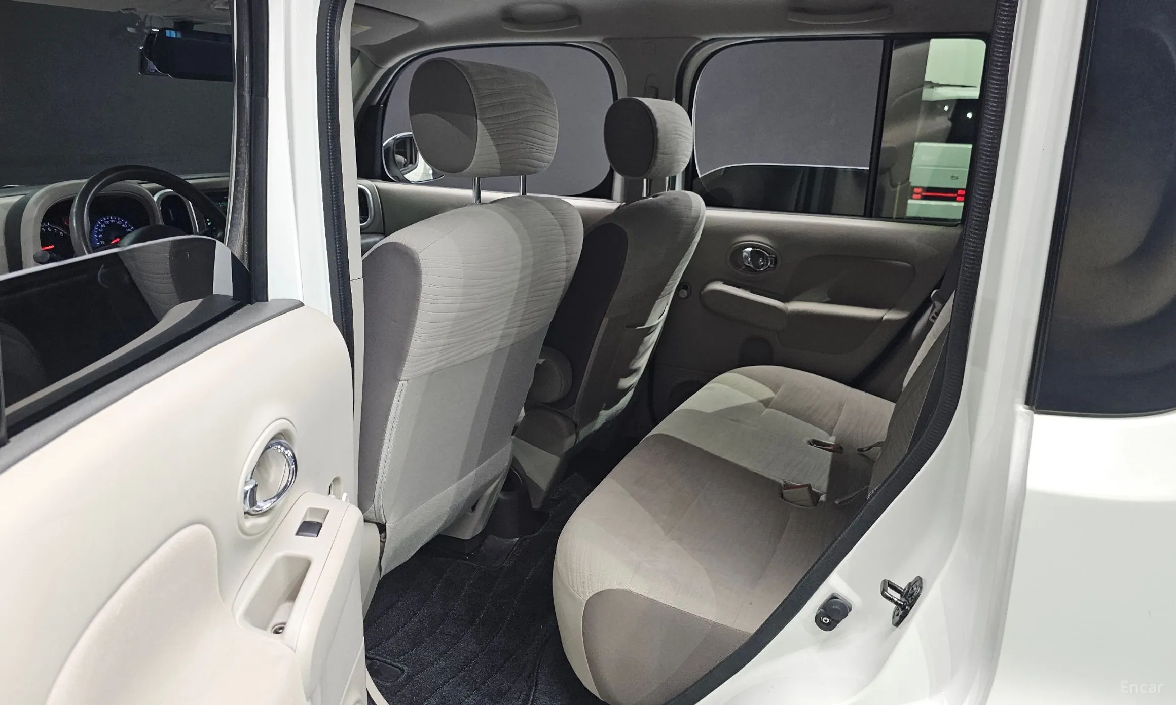 Nissan Cube превью 12