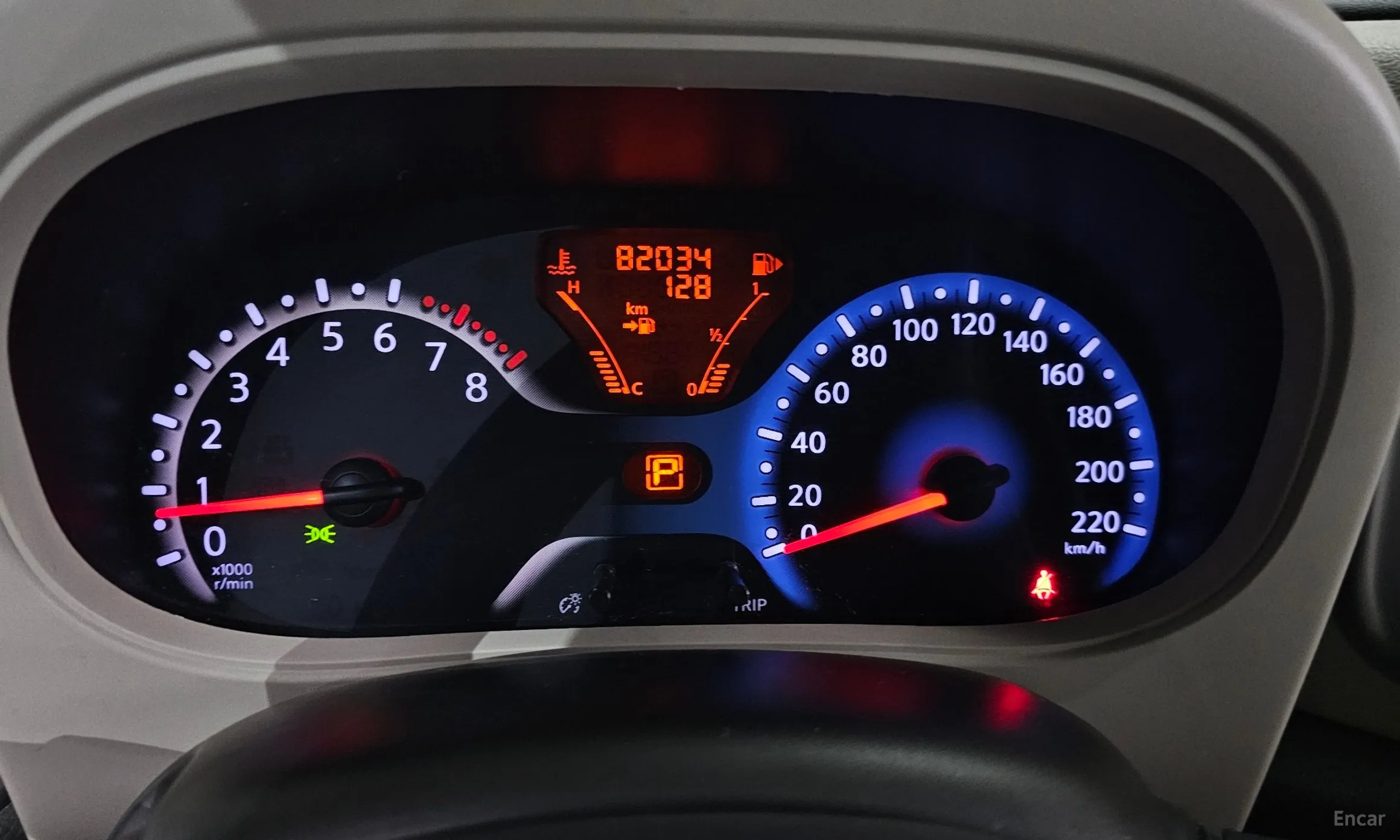 Nissan Cube превью 8