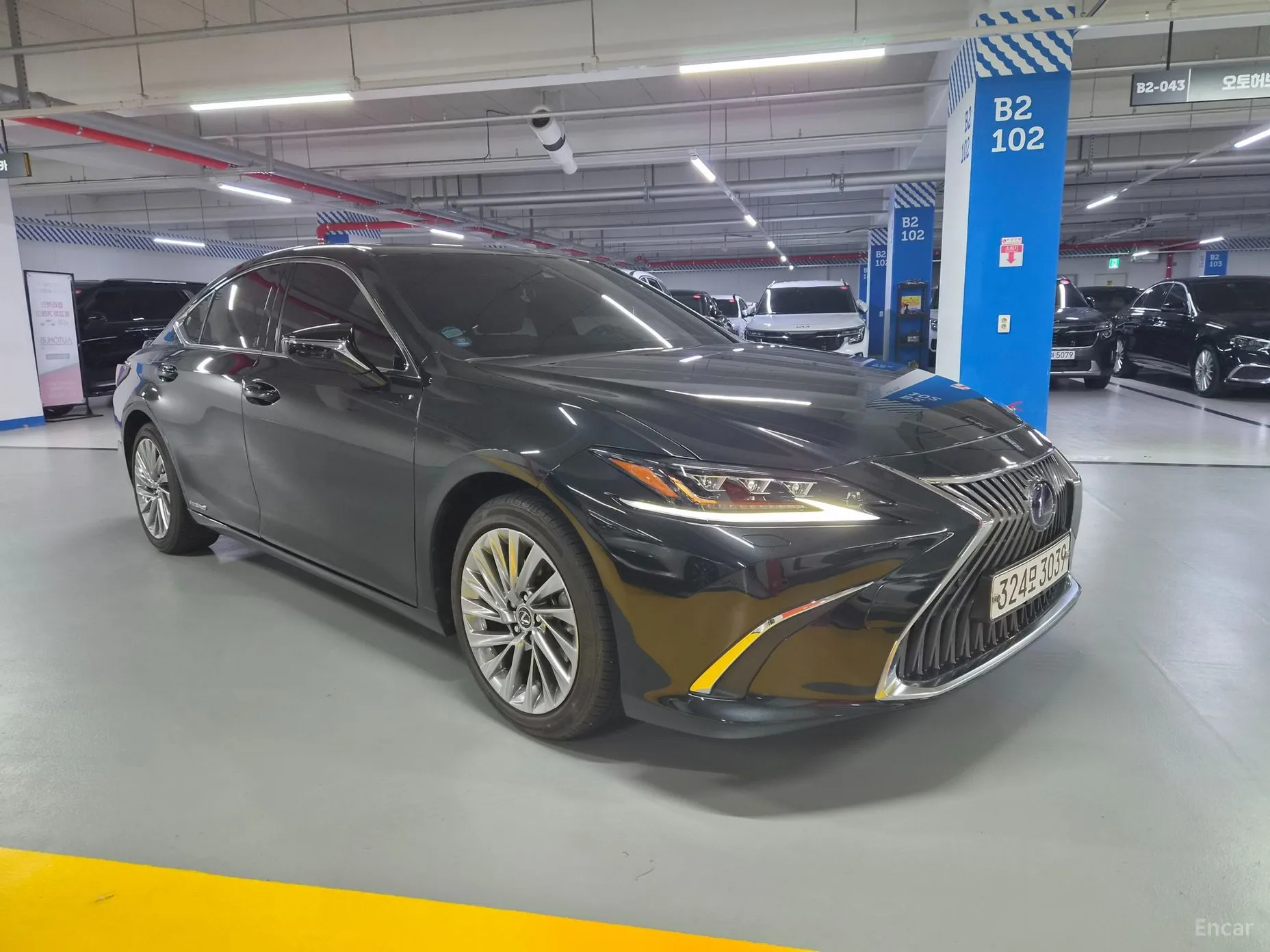 Lexus ES300h 7th Generation превью 4