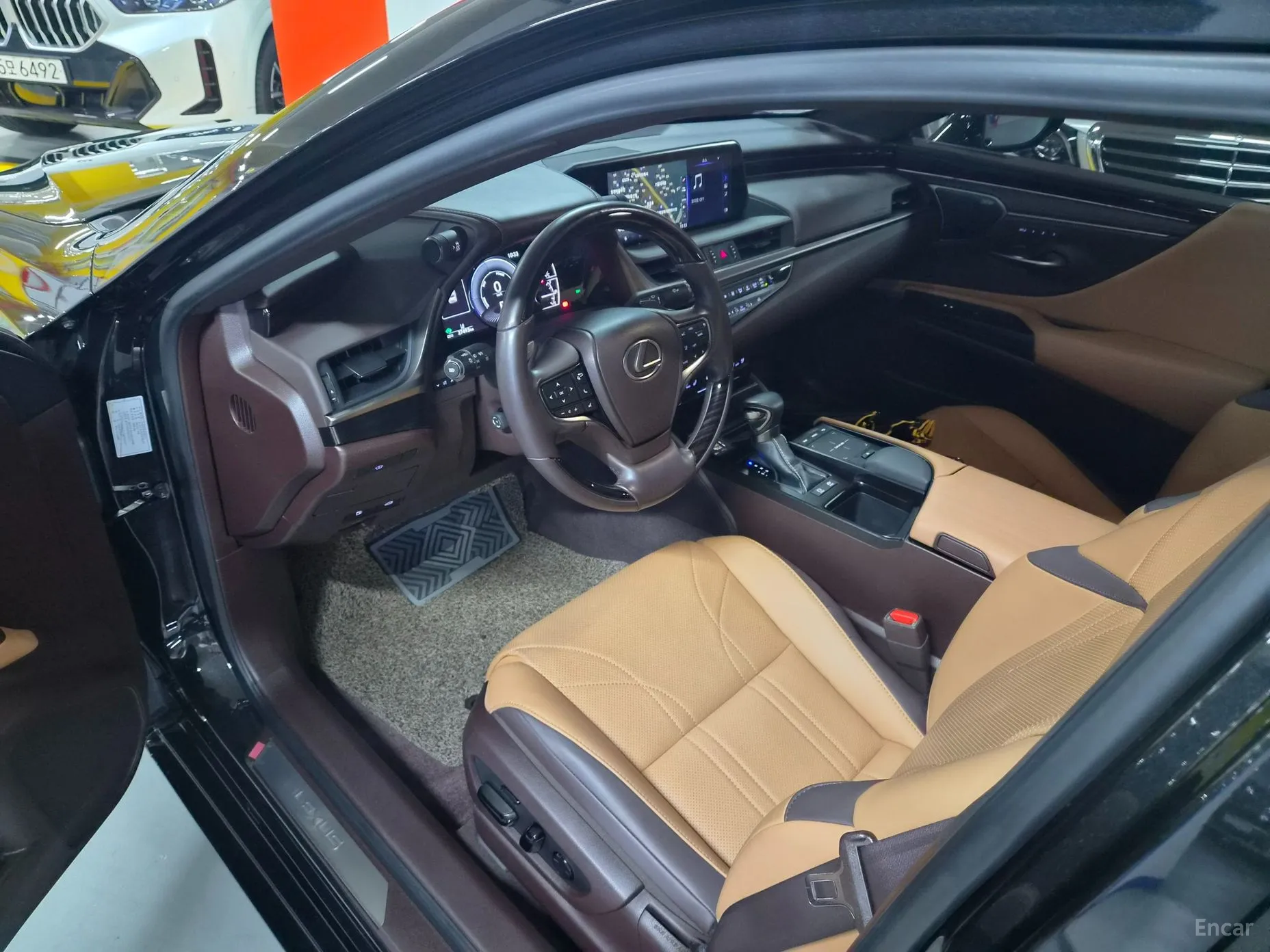 Lexus ES300h 7th Generation превью 8
