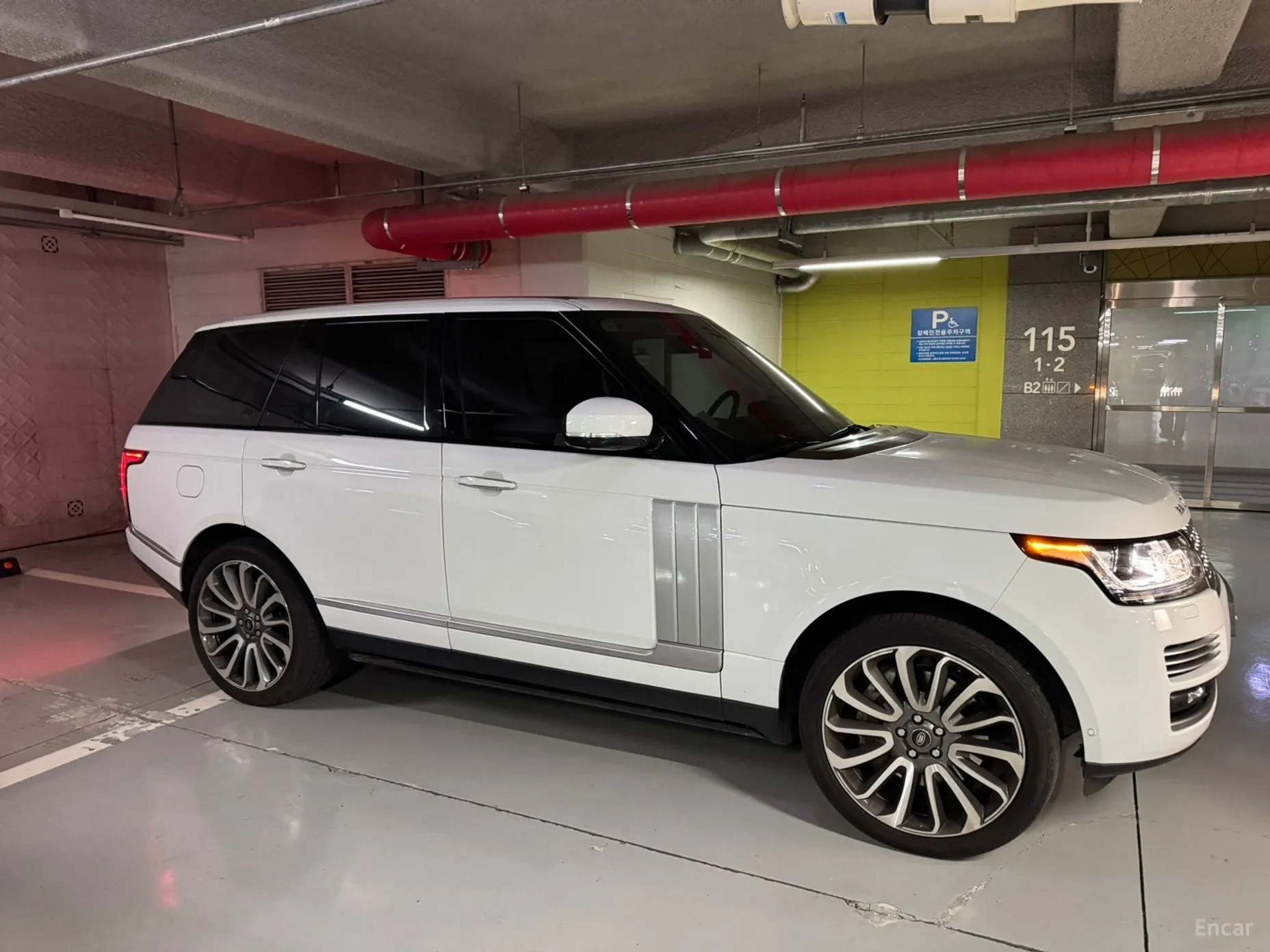 Land Rover Range Rover 4th Generation