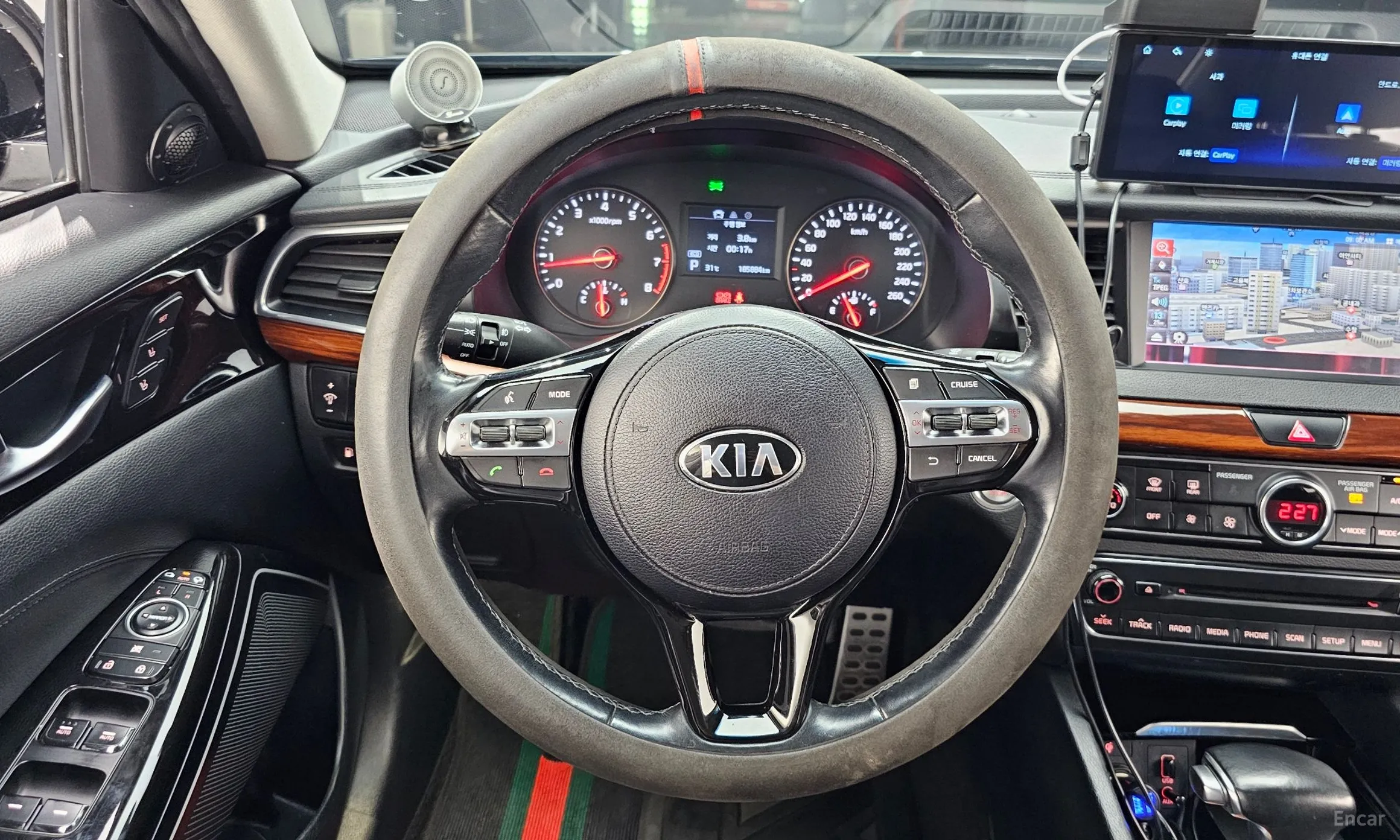 Kia K7 превью 13