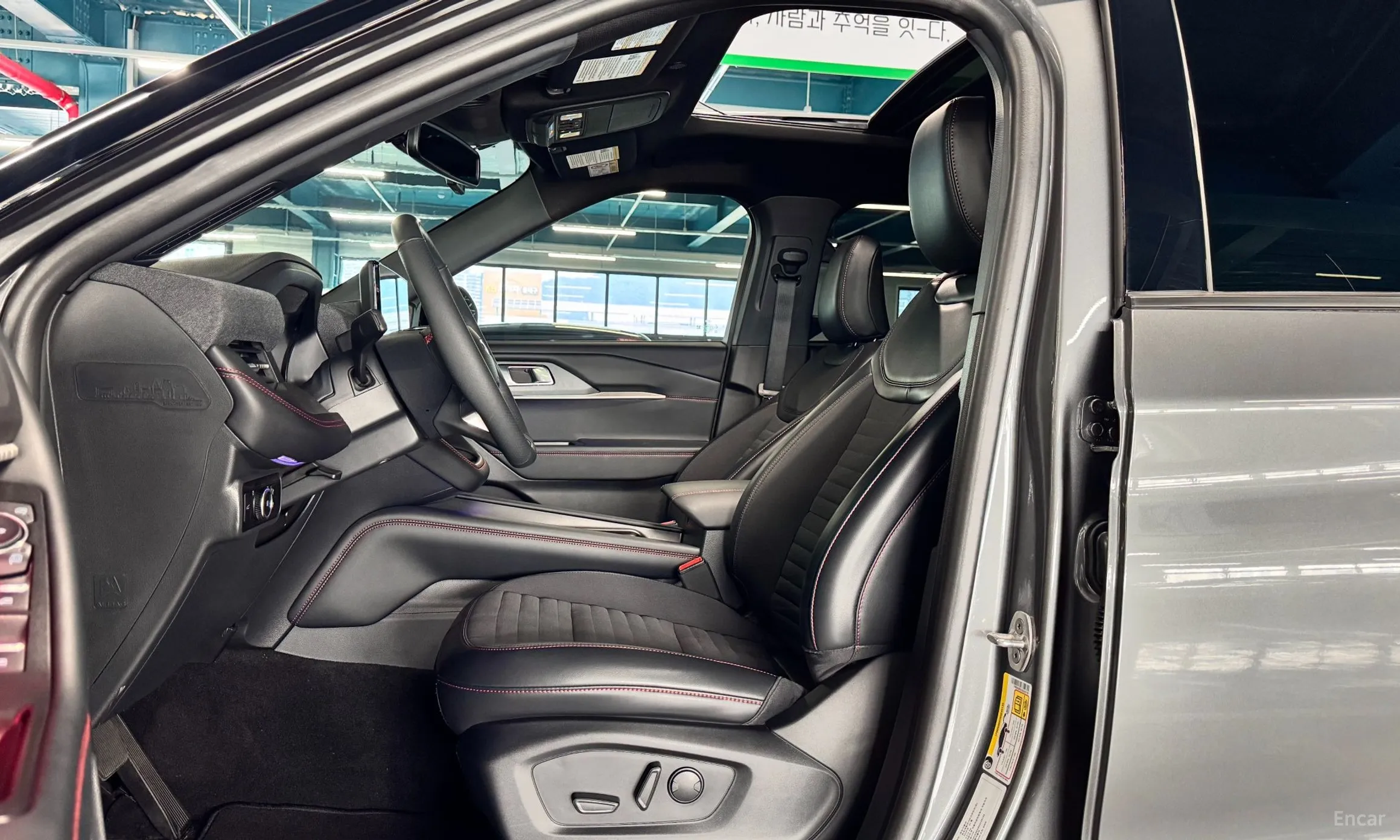 Ford Explorer 6th Generation превью 17