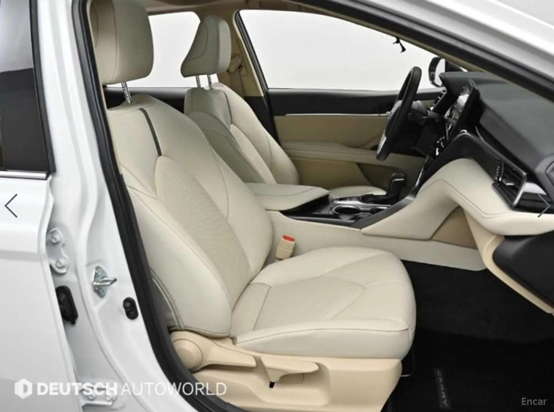 Toyota Camry (XV70) превью 10