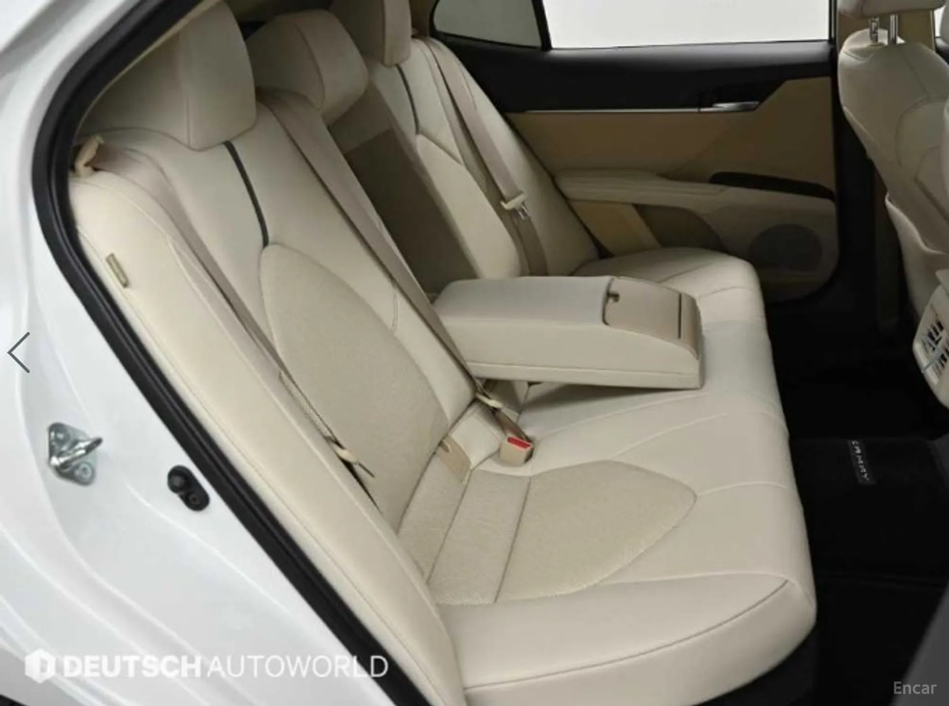 Toyota Camry (XV70) превью 12