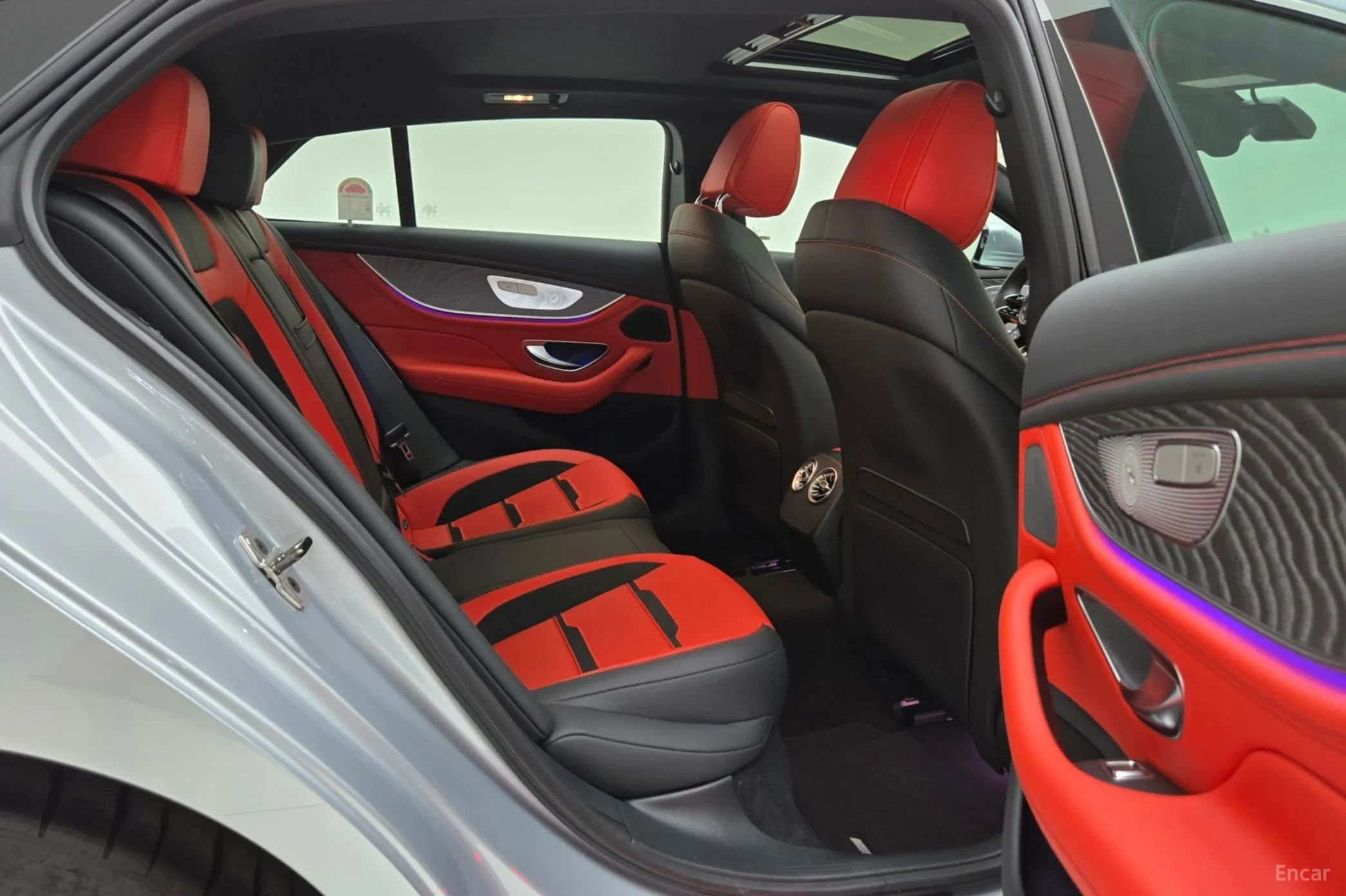 Mercedes Benz AMG GT превью 10
