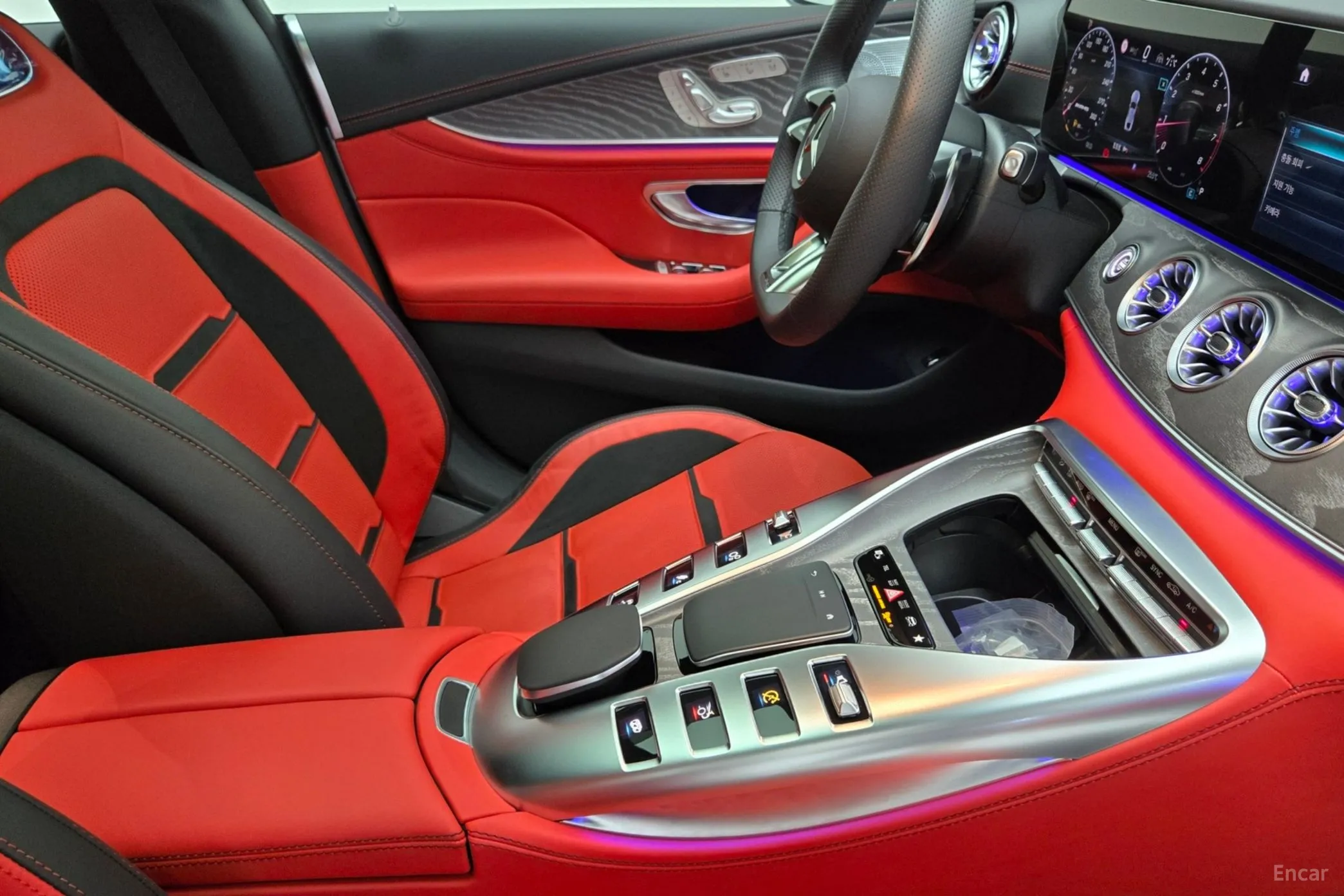 Mercedes Benz AMG GT превью 9