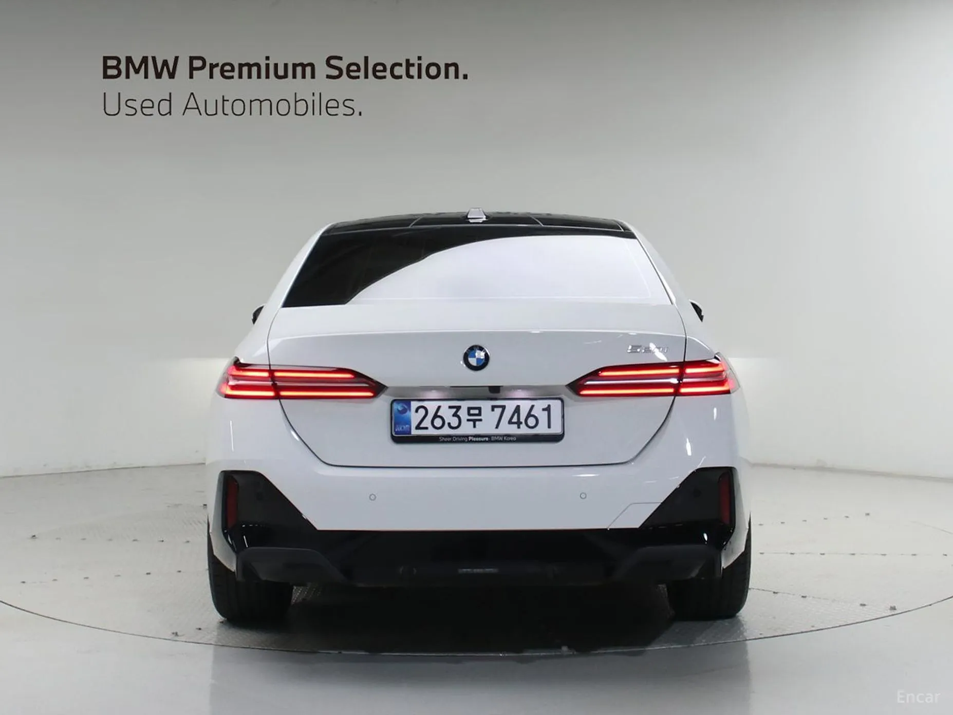 BMW 5 Series (G60) превью 3