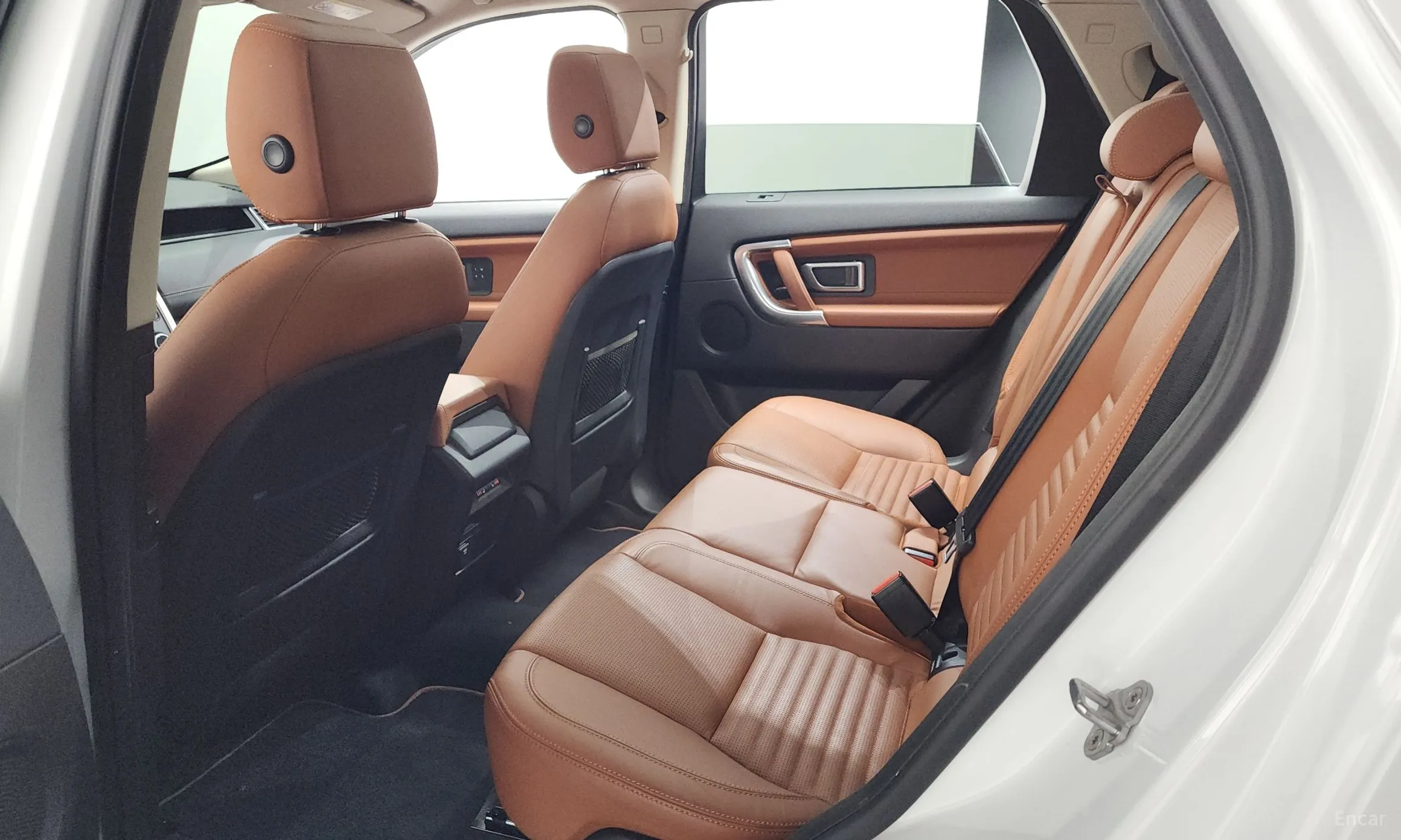 Land Rover Discovery Sports превью 11