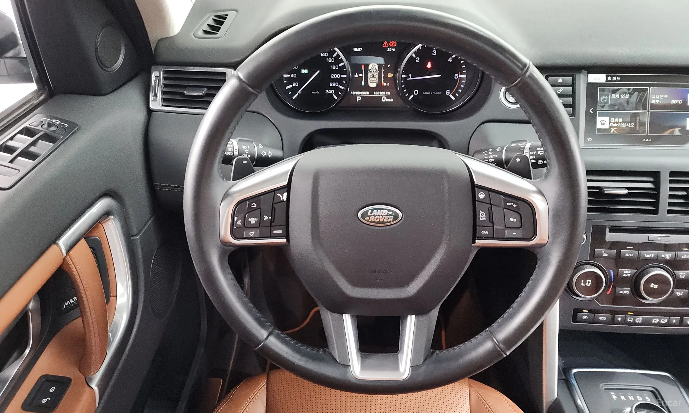 Land Rover Discovery Sports превью 14