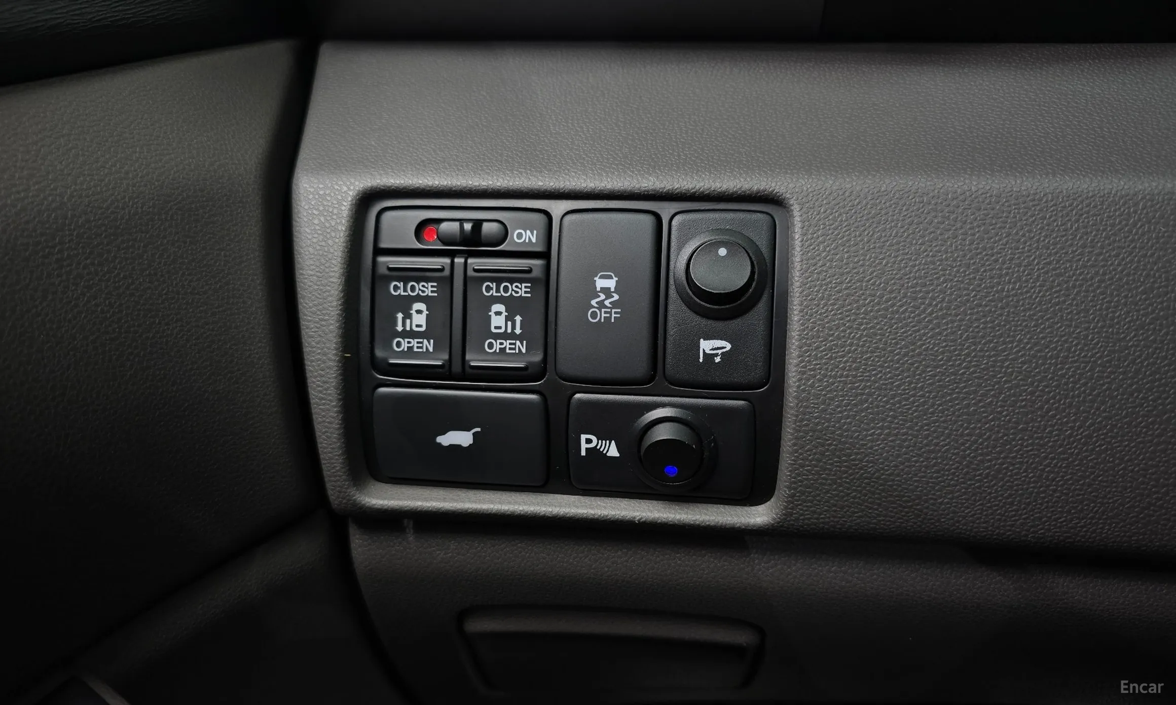 Honda Odyssey превью 17