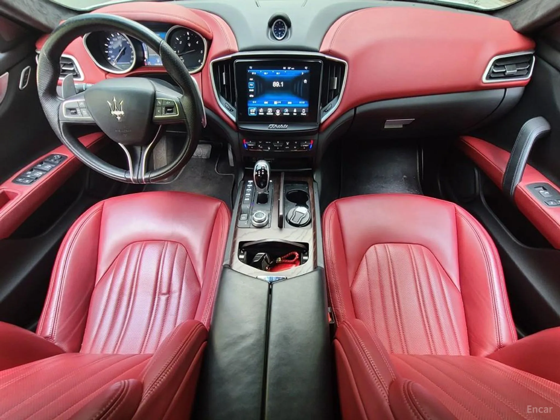Maserati Ghibli превью 7
