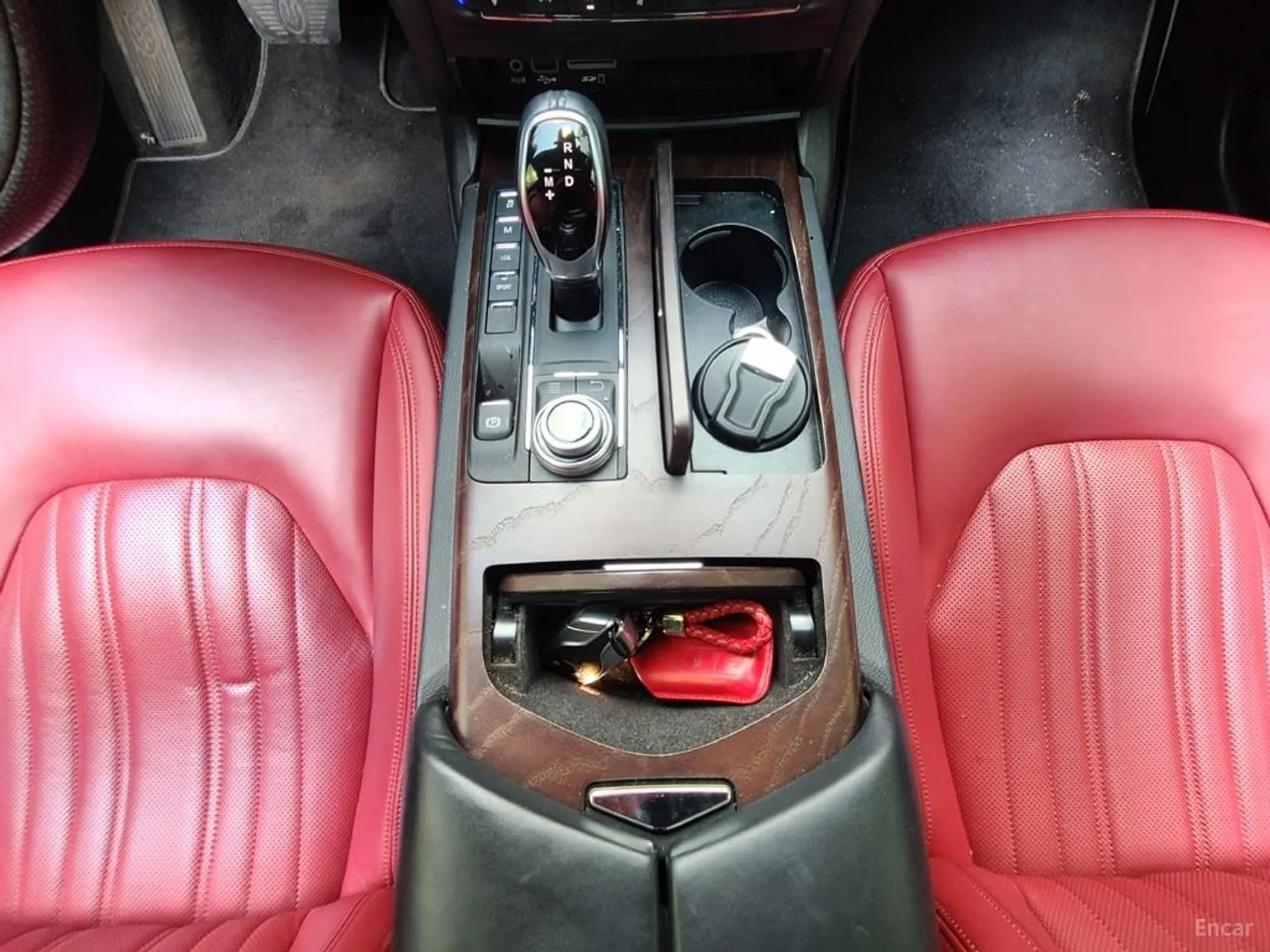 Maserati Ghibli превью 9