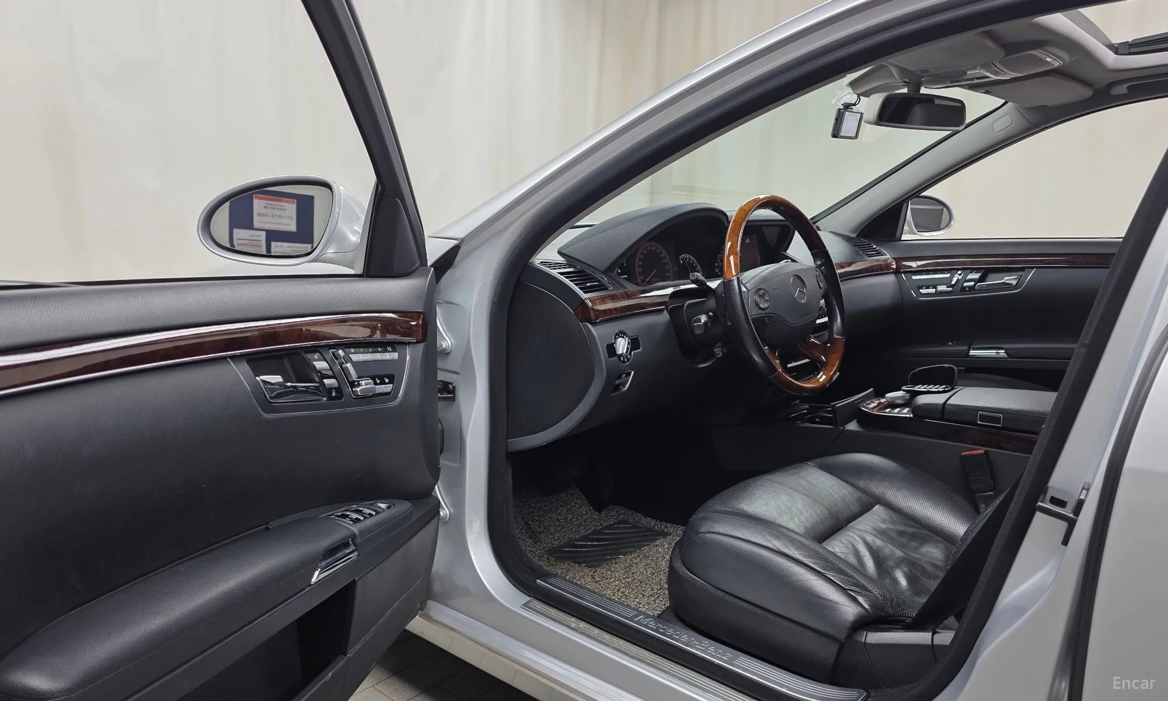 Mercedes Benz S-Class W221 превью 10