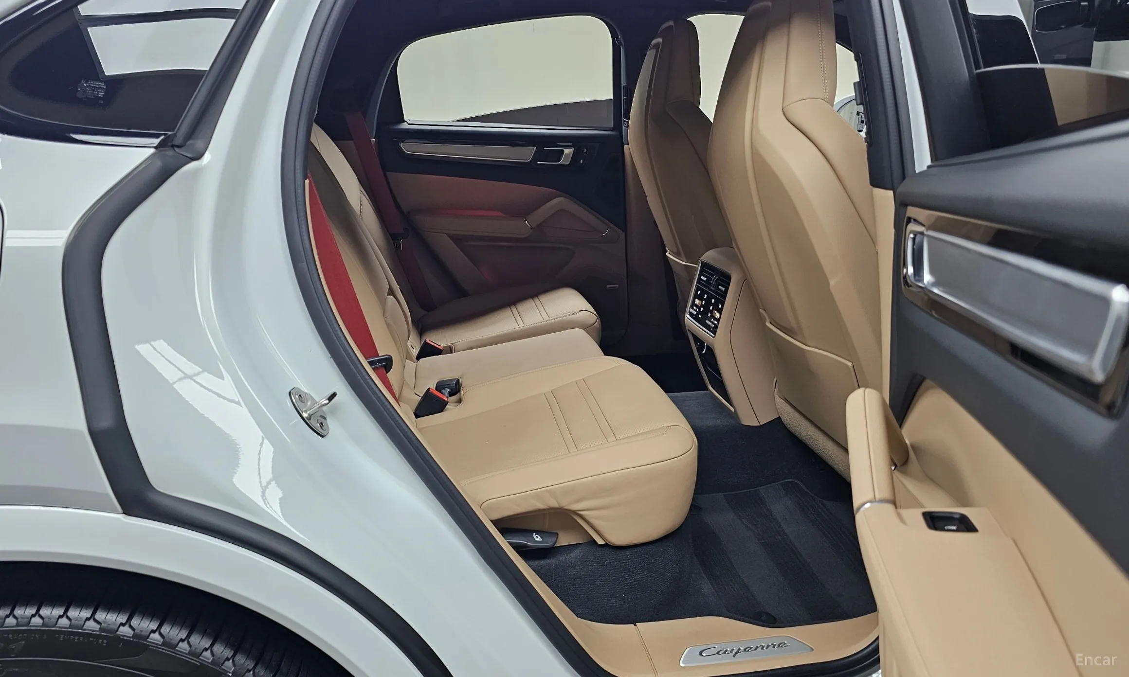 Porsche Cayenne (PO536) превью 11