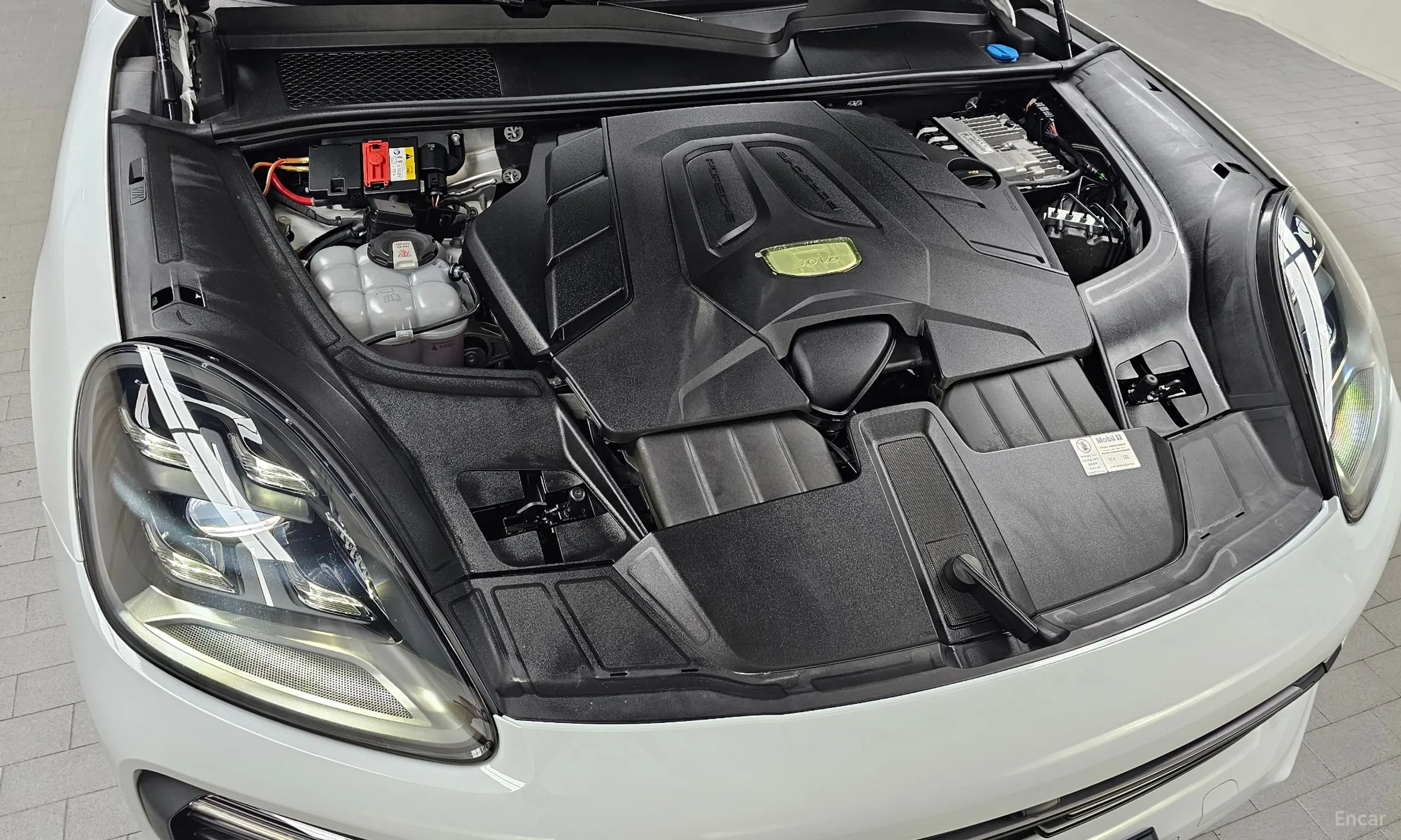 Porsche Cayenne (PO536) превью 6