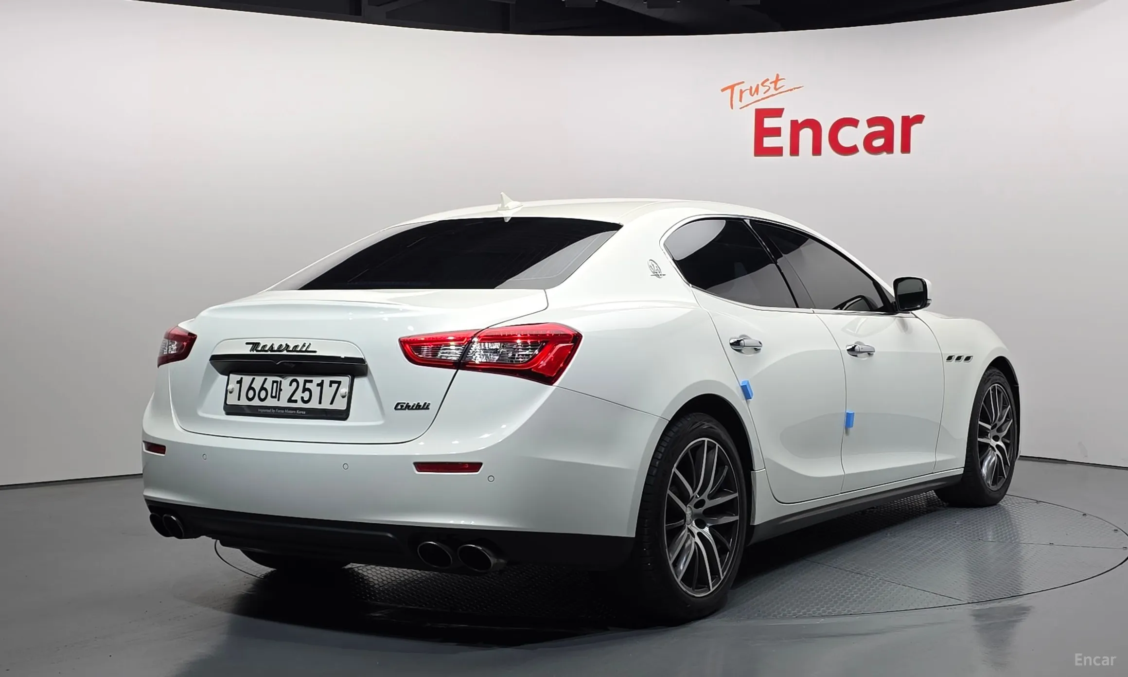 Maserati Ghibli превью 2
